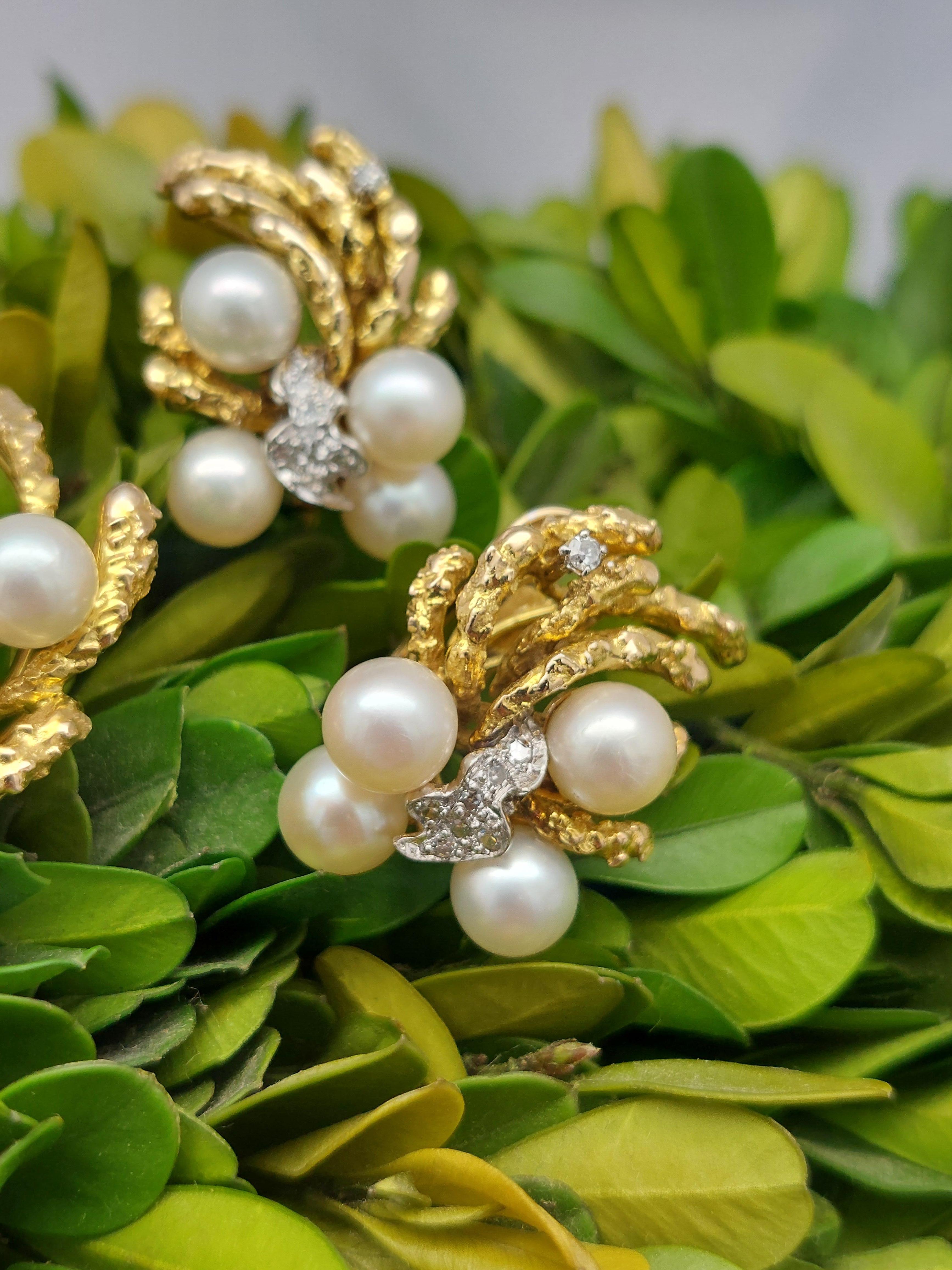 18KT Set aus Perlen- und Diamant-Ohrringen und Brosche von Fordley im Angebot 8