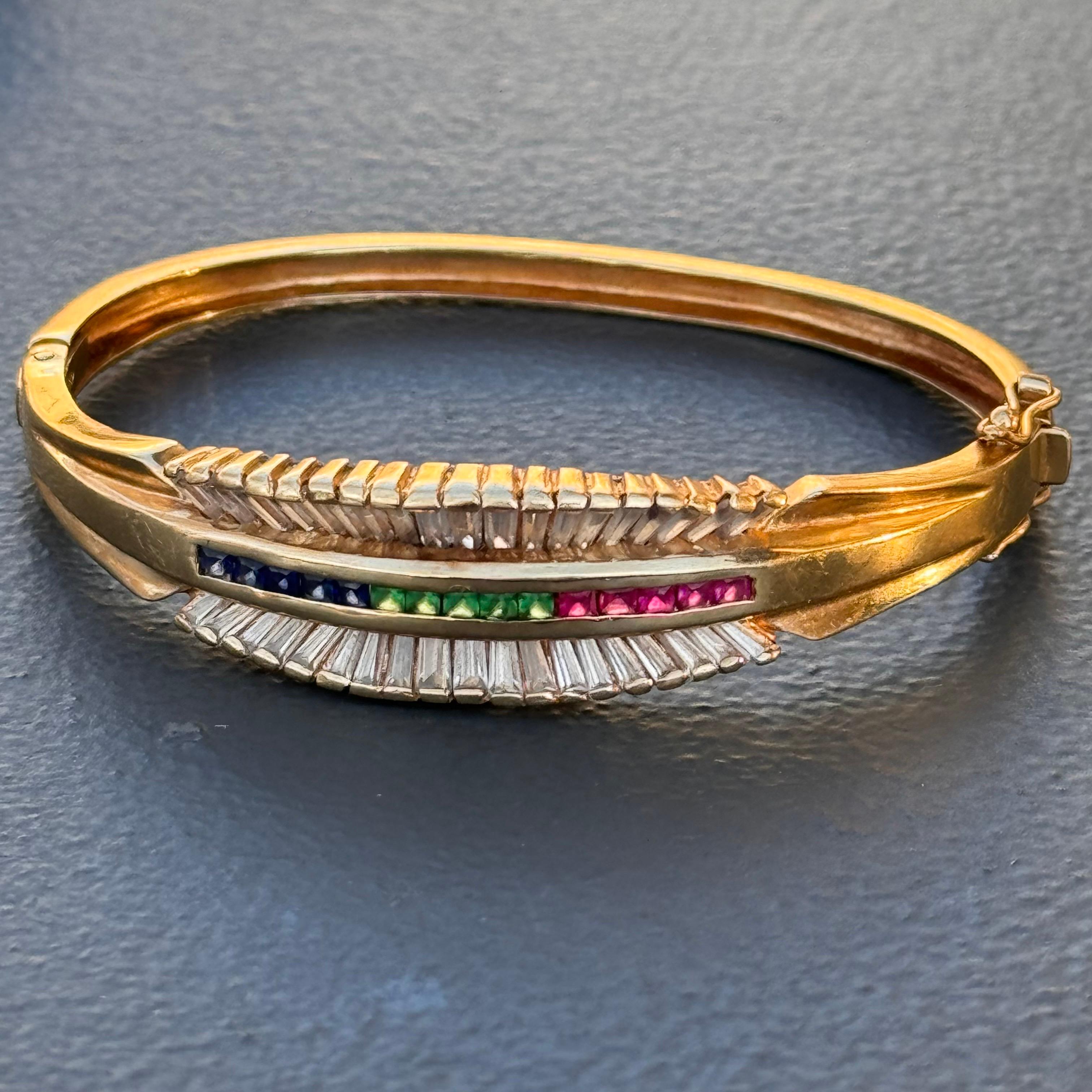 18kt Solid gold Bangle Bracelet  For Sale 2