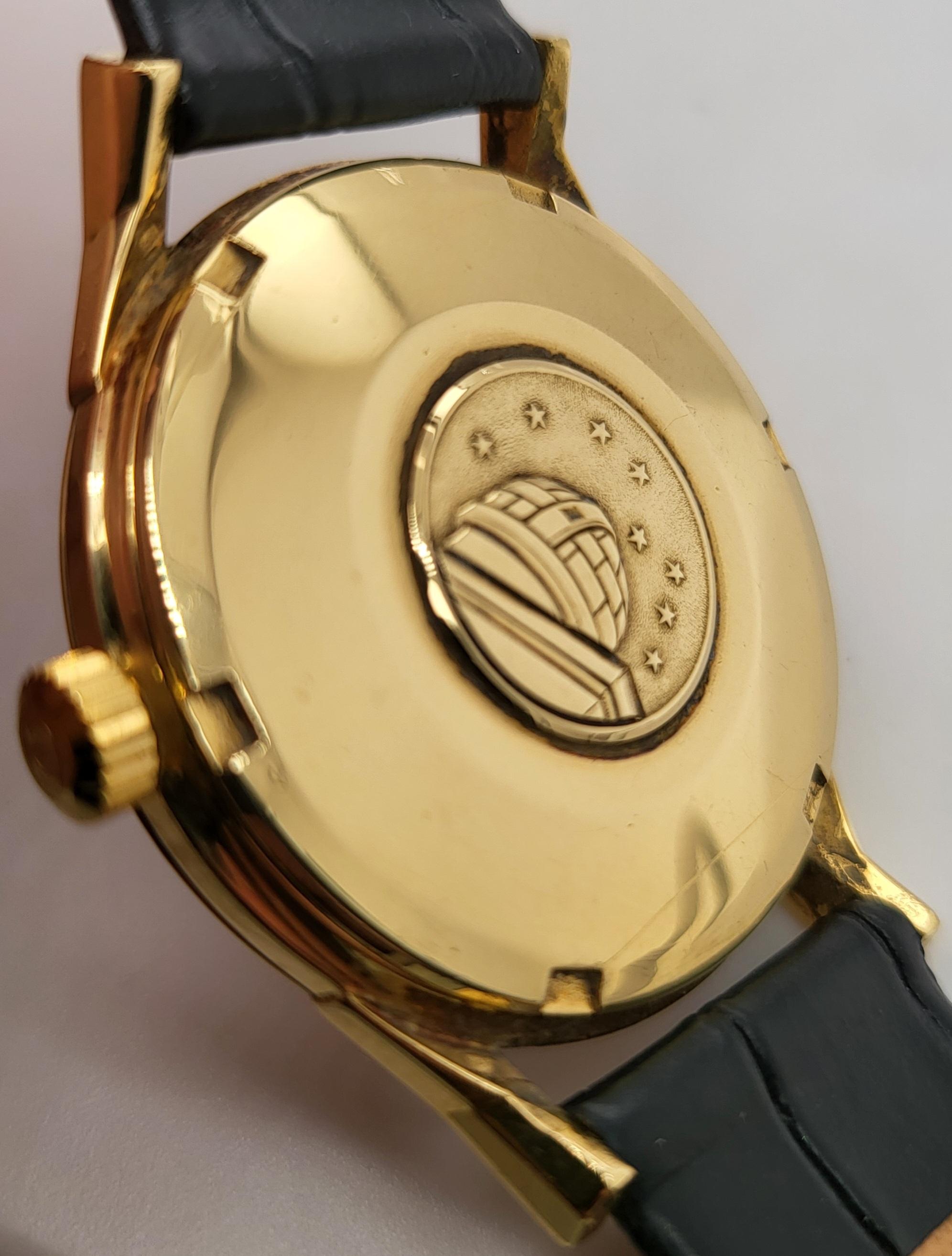 18kt Solid Gold Omega Constellation Chronometer Officially Certified, Cal 561 For Sale 1