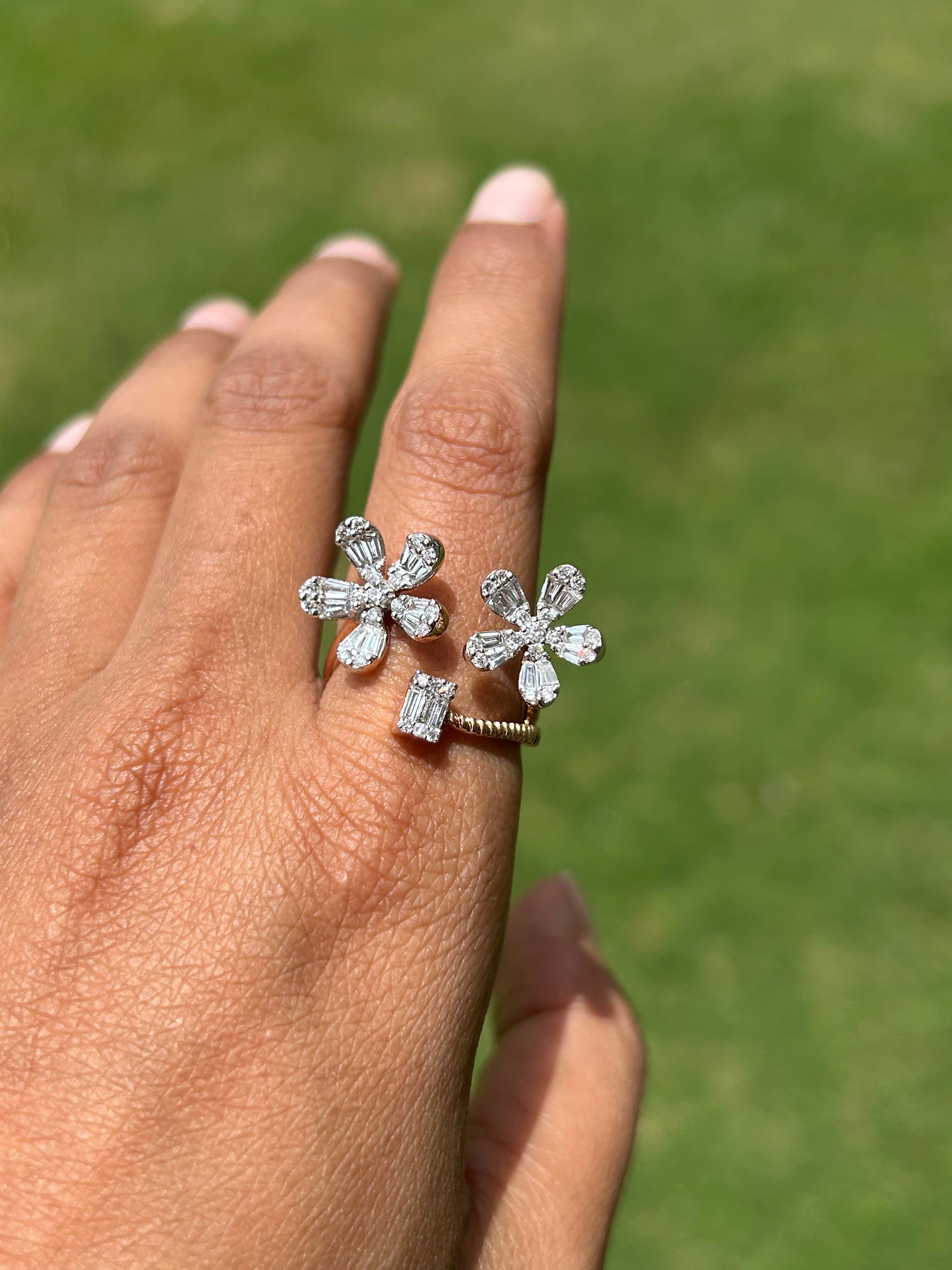 For Sale:  18kt Solid Rose Gold Designer Women's Stunning Diamond Floral Ring 2
