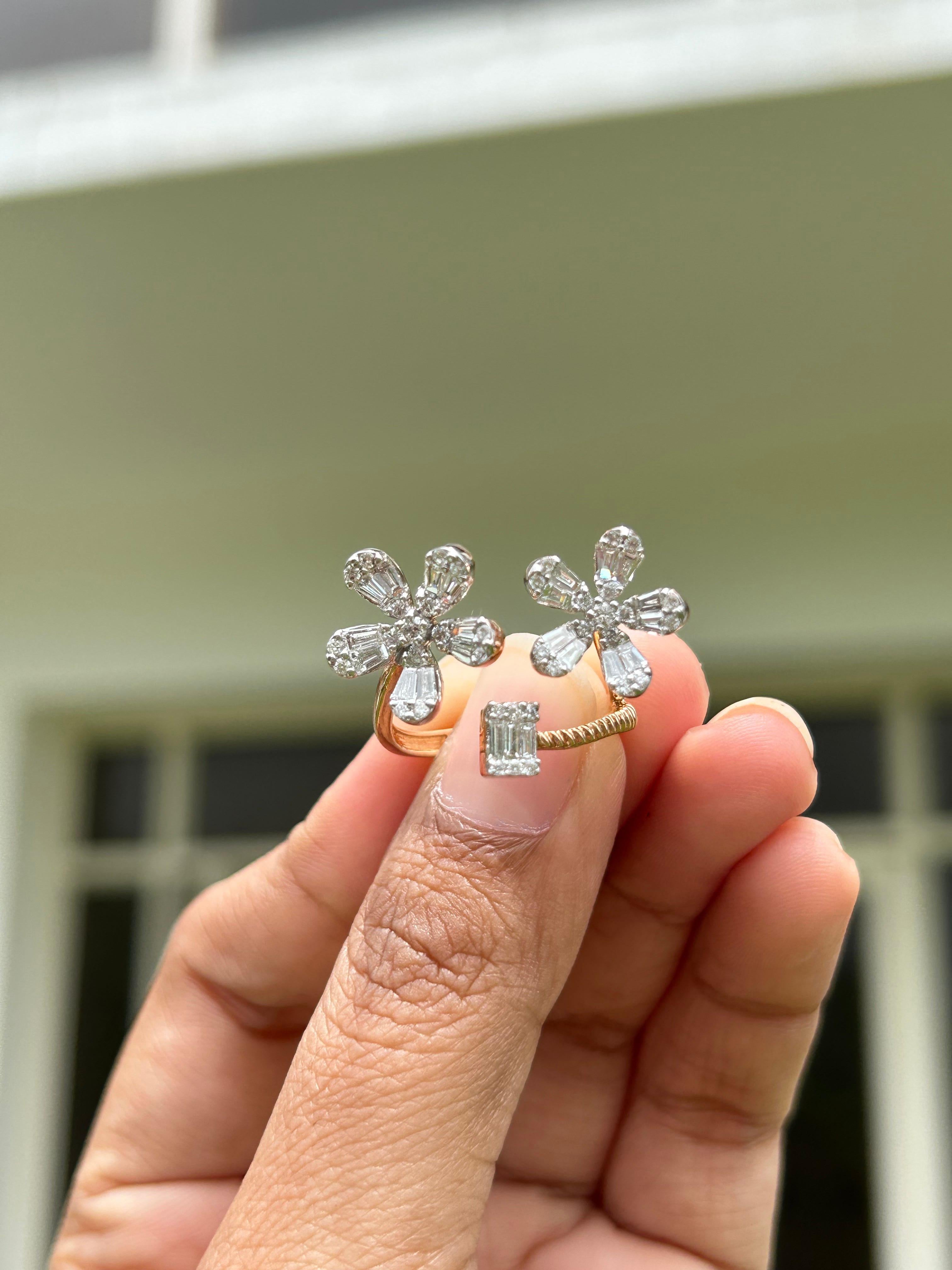 For Sale:  18kt Solid Rose Gold Designer Women's Stunning Diamond Floral Ring 4