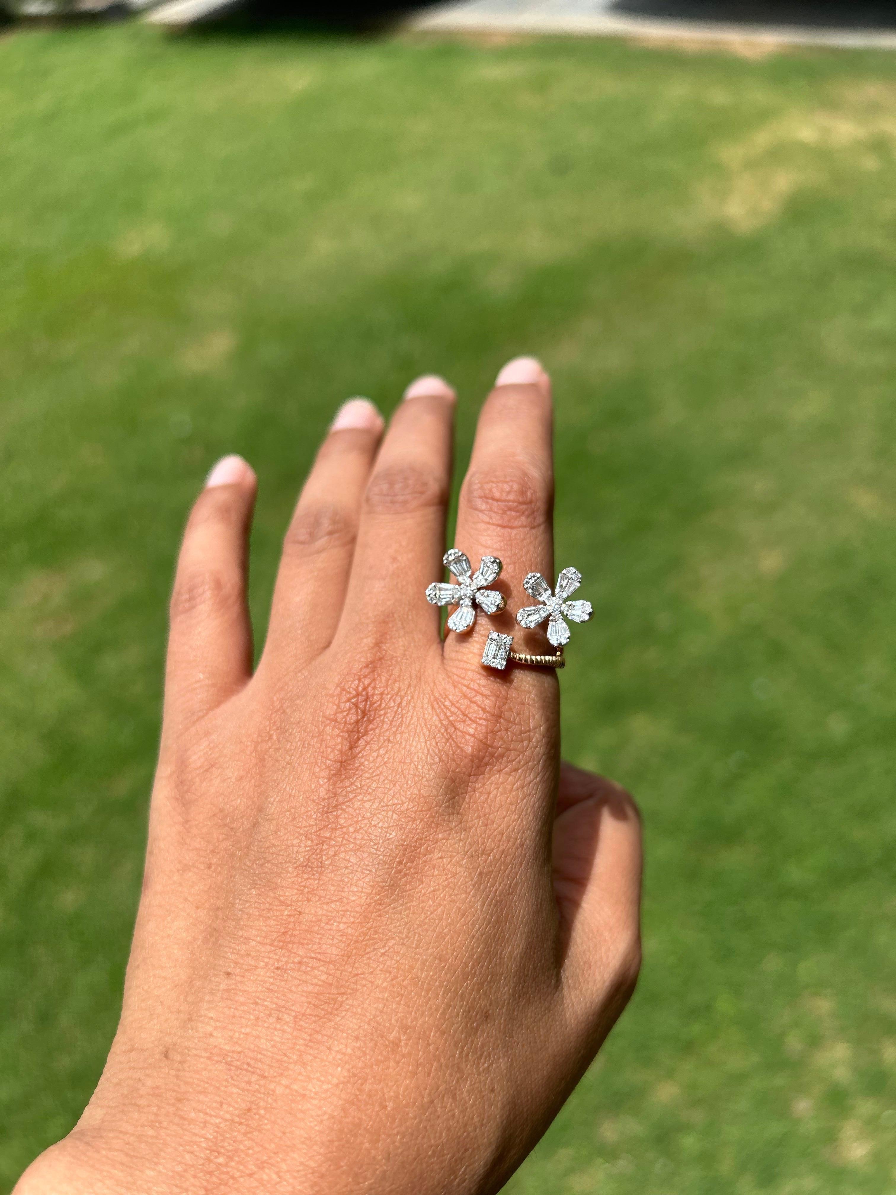 For Sale:  18kt Solid Rose Gold Designer Women's Stunning Diamond Floral Ring 7