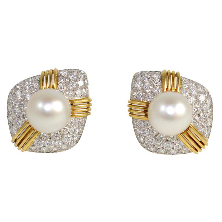 18kt South Sea Pearl & Diamond Earings For Sale