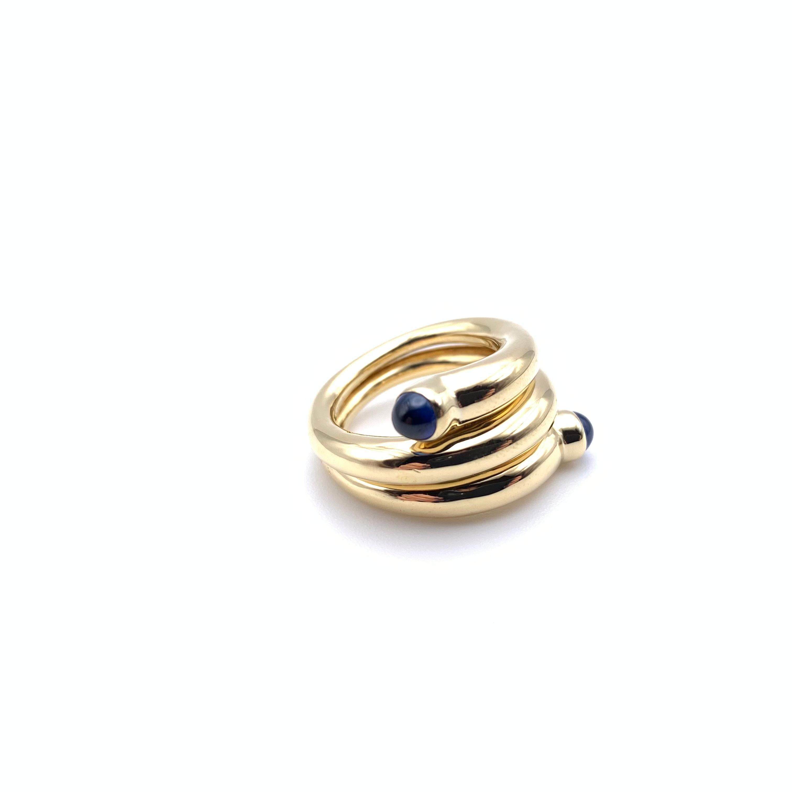18KT Tiffany & Co. x Jean Schlumberger Cabochon Sapphire Wrap Ring In Good Condition For Sale In Lynchburg, VA