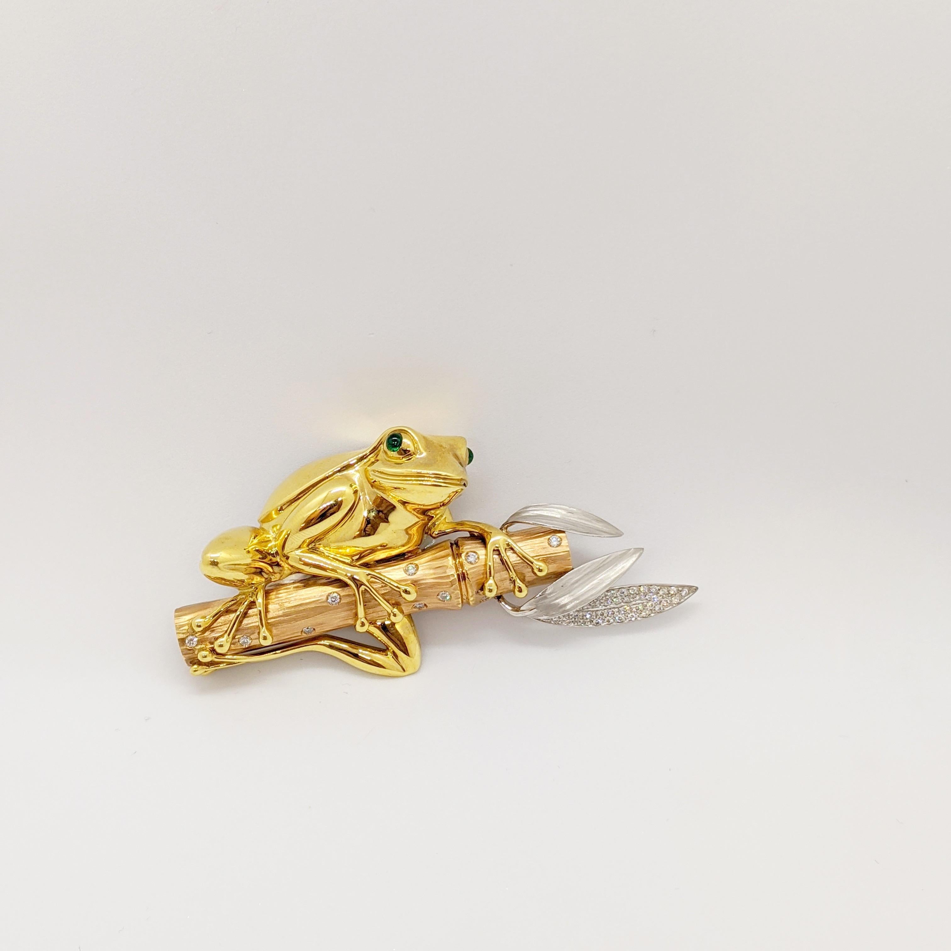 Modern 18 Karat Tri-Colored Gold Frog Brooch with Diamonds and Emeralds For Sale