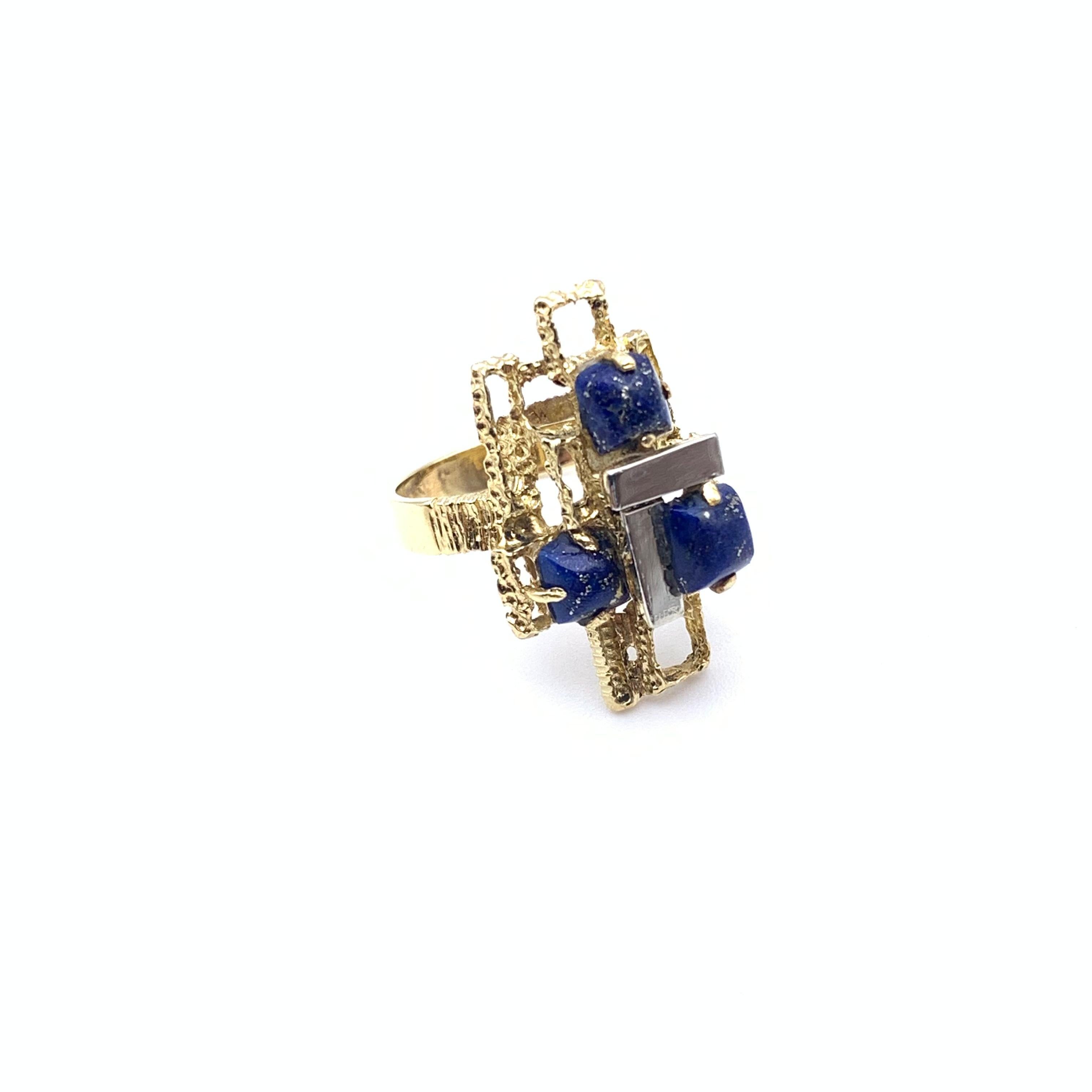 Men's 18KT Two-Toned Geometric Lapis Ring For Sale