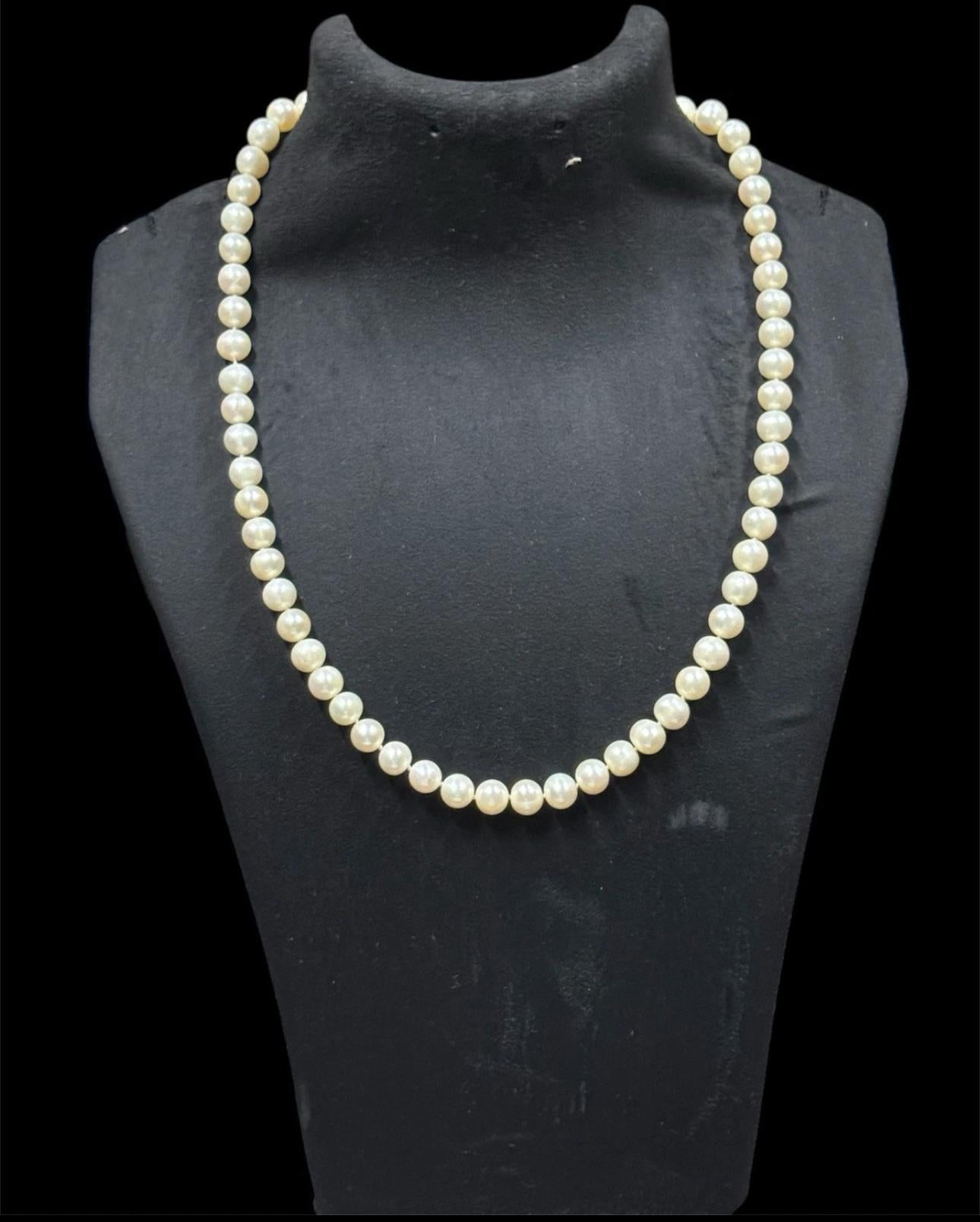 Orecchini UNOAEERE 18KT CON chiusura in oro 14kt Collana di perle coltivate di qualità. in vendita 4
