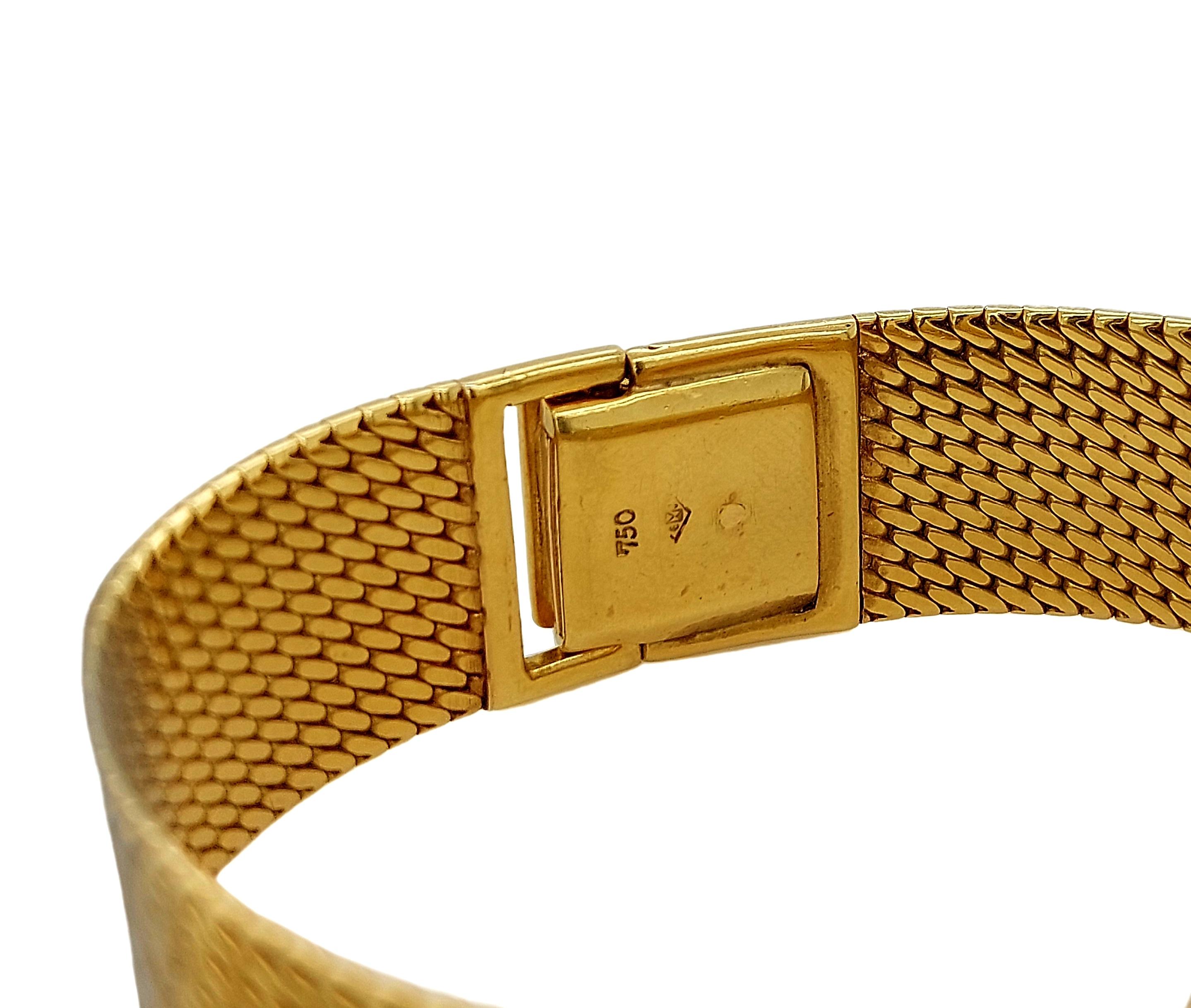 18kt Vacheron Constantin Geneve Bracelet Watch with Smallest Baguette Movement For Sale 4