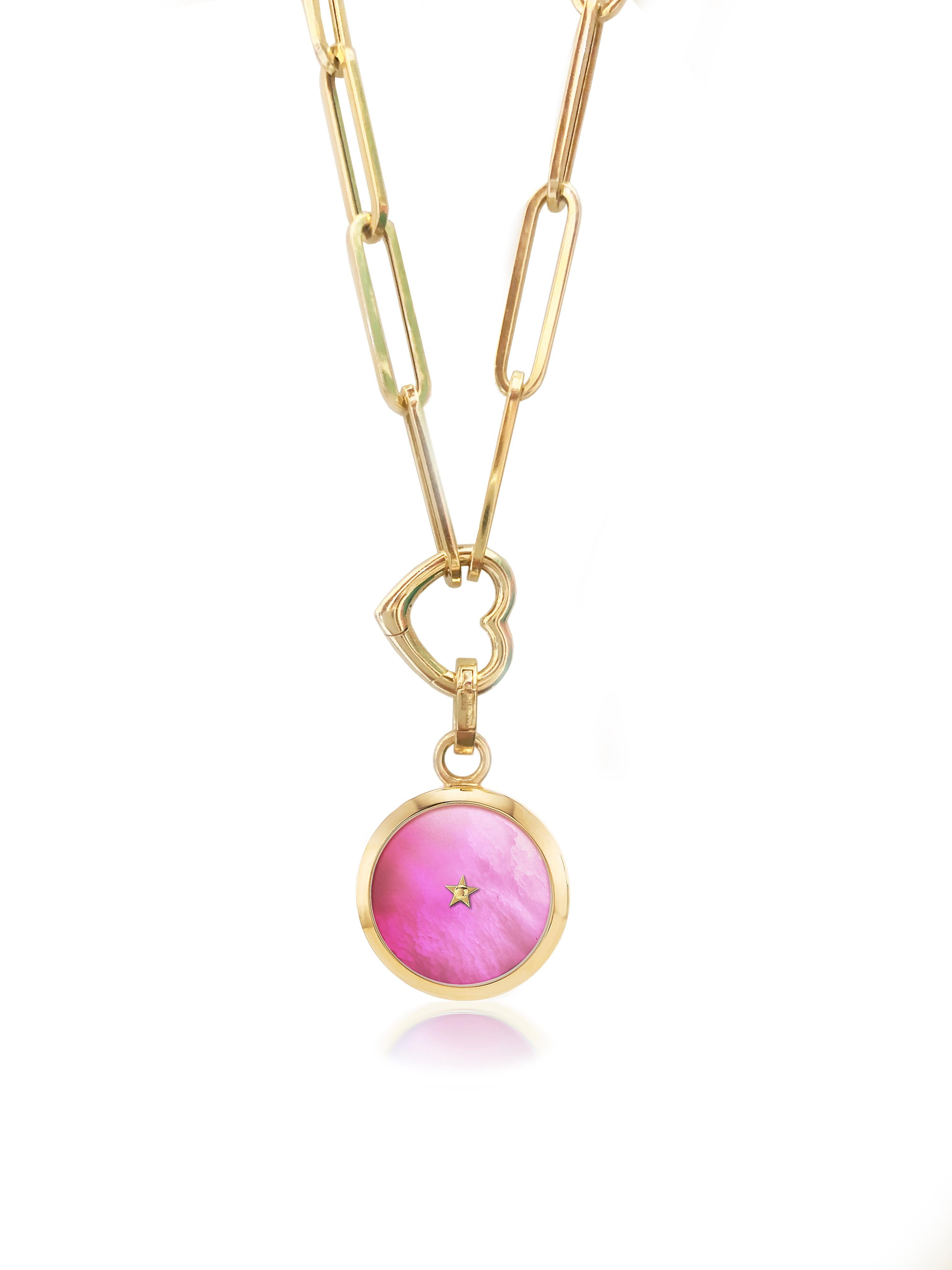 Carpe Diem Pendant  is non-time-telling timepiece, essentially golden sunray finishing face.
Beautiful Pendant with a movement inside that allows the little star in the middle to move every second to remind that time is precious ! 
The golden star