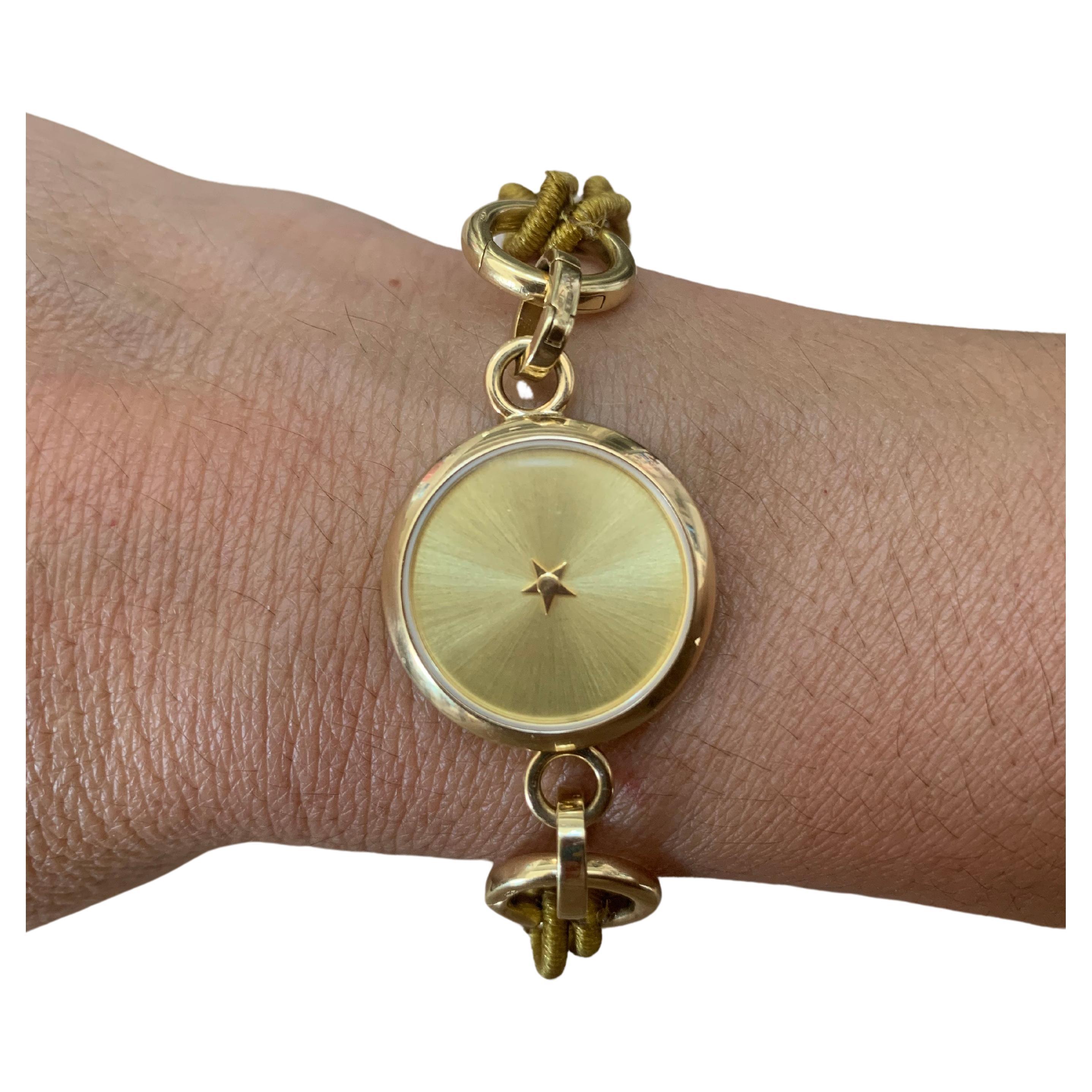 Bracelet de montres à remontage automatique en or chaud 18 carats avec fermoirs en soie et fermoirs ouverts en vente