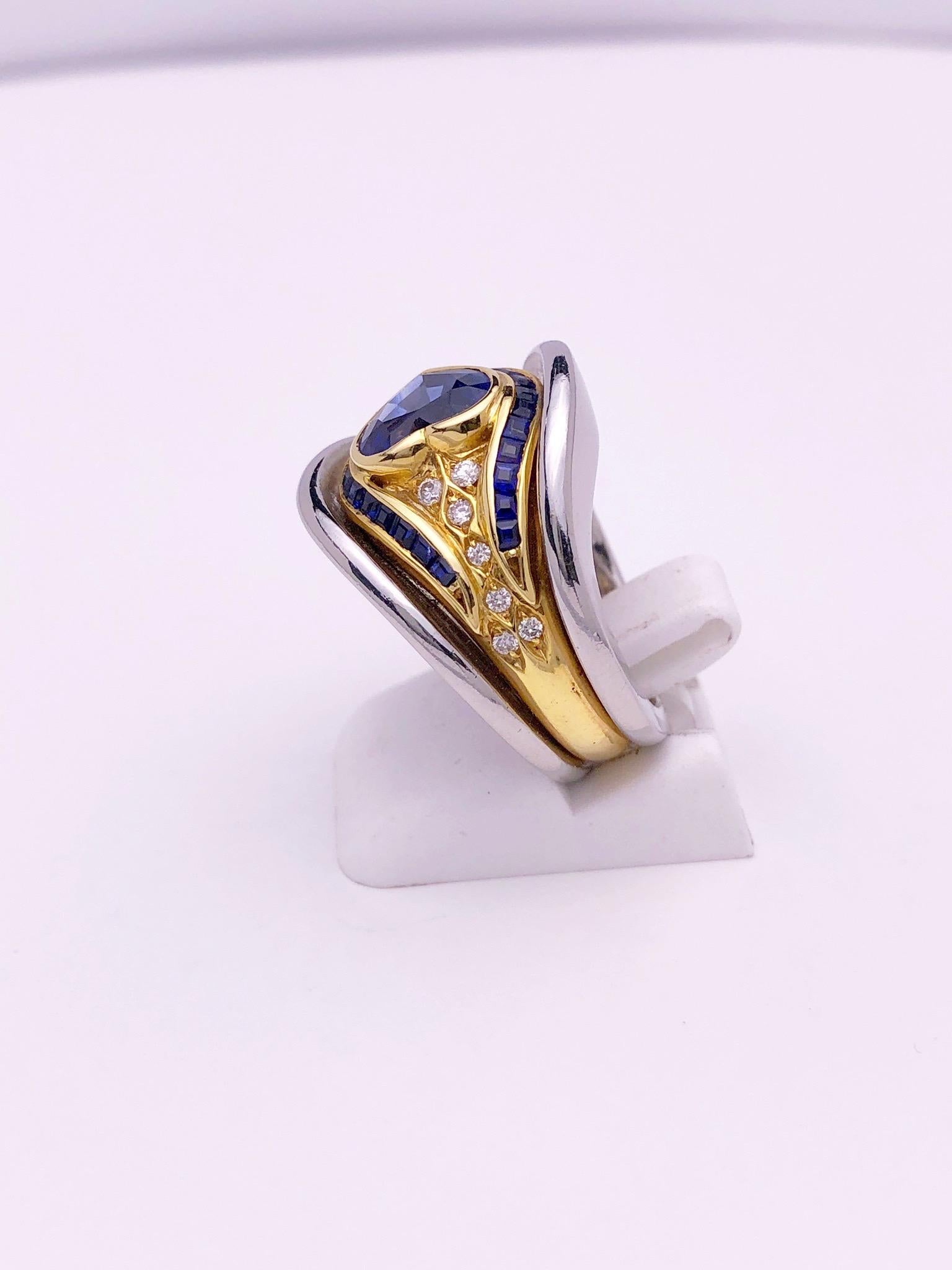18KT WG & YG Bague en forme de cœur en saphir bleu de 2,00 carats avec diamants de 0,50 carat Neuf - En vente à New York, NY