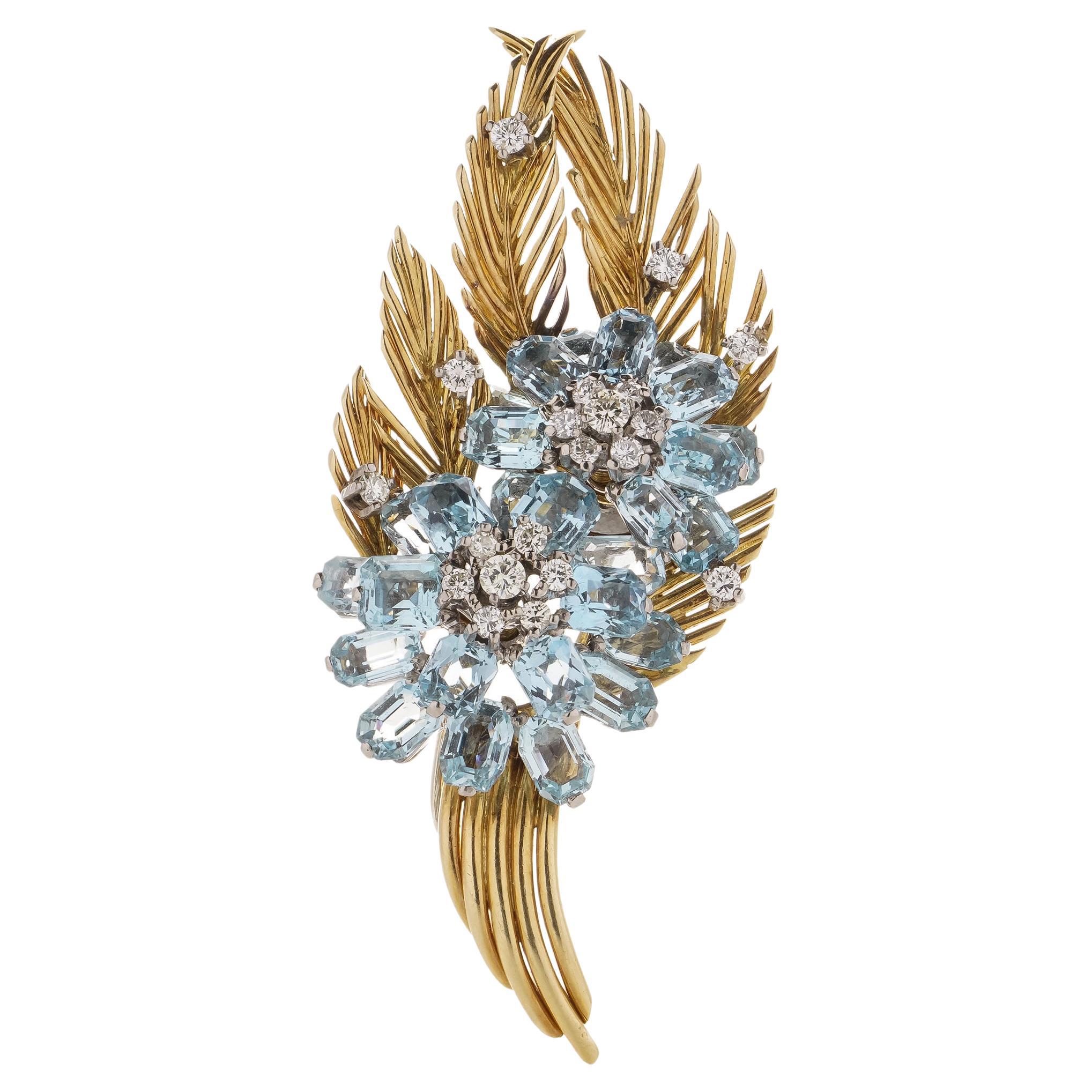 18k VINTAGE BROOCH yellow gold and Aquamarines