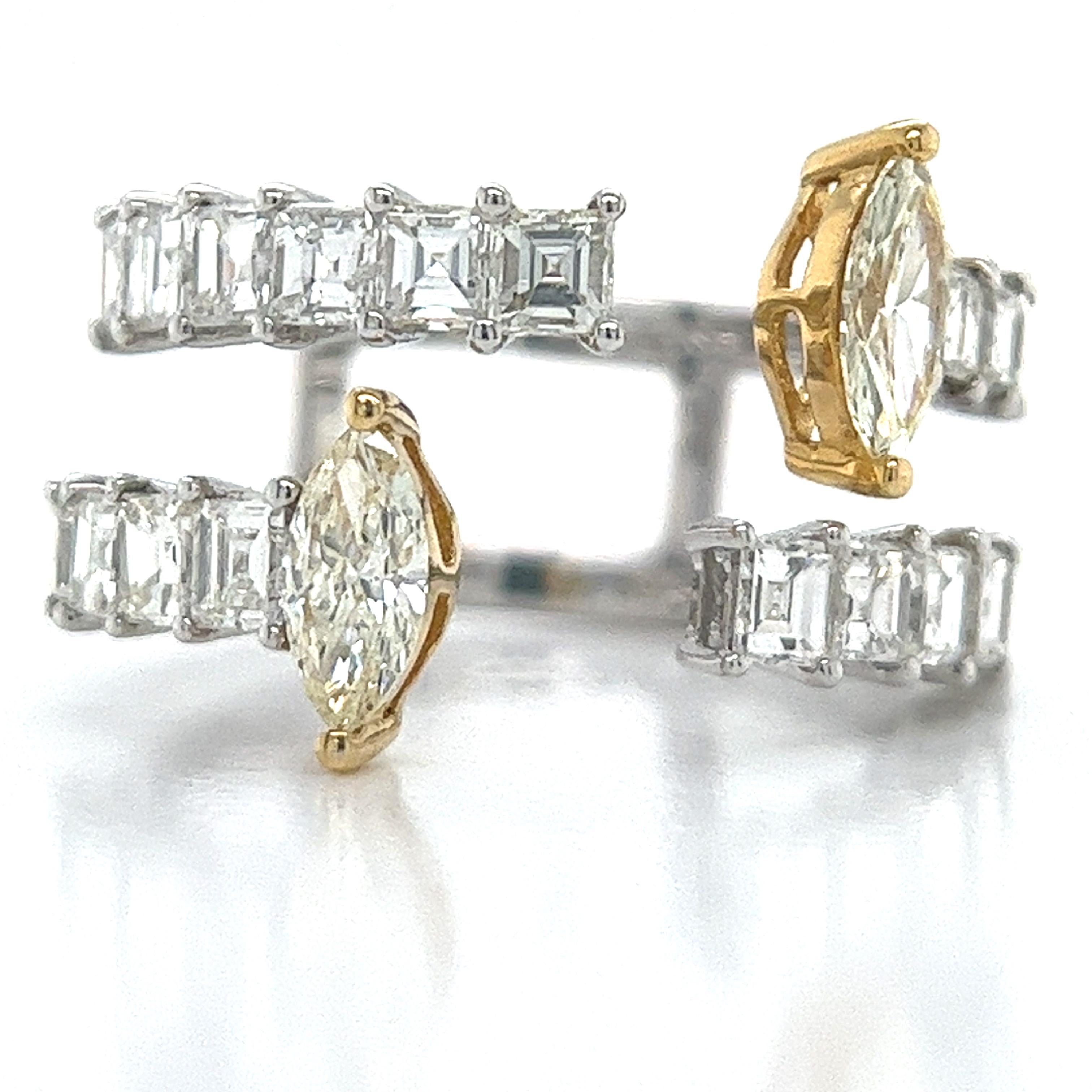 18Kt White and Yellow Gold Ring with diamons 2.79 cts. For Sale 2