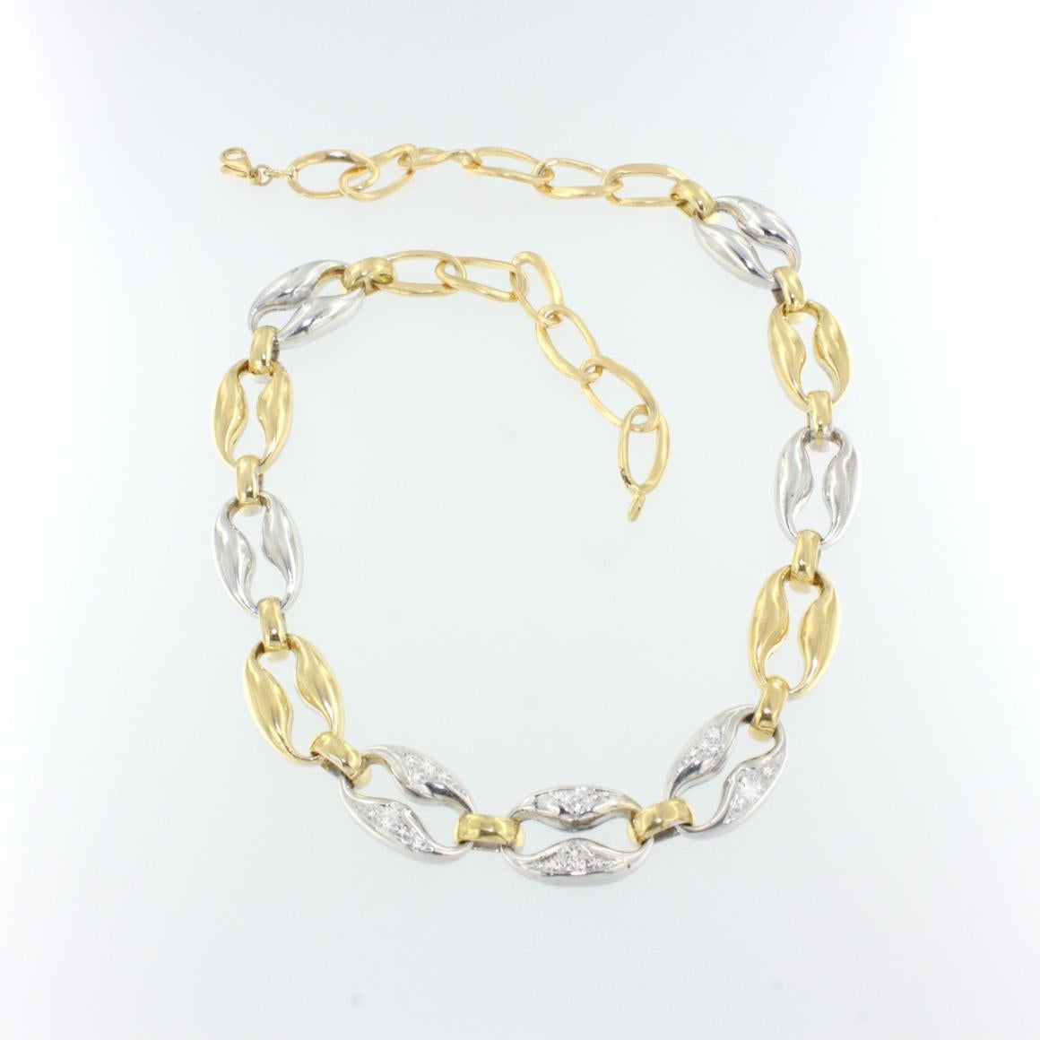 Collier en or blanc et jaune 18 carats avec diamants blancs Neuf - En vente à GALLARATE, IT
