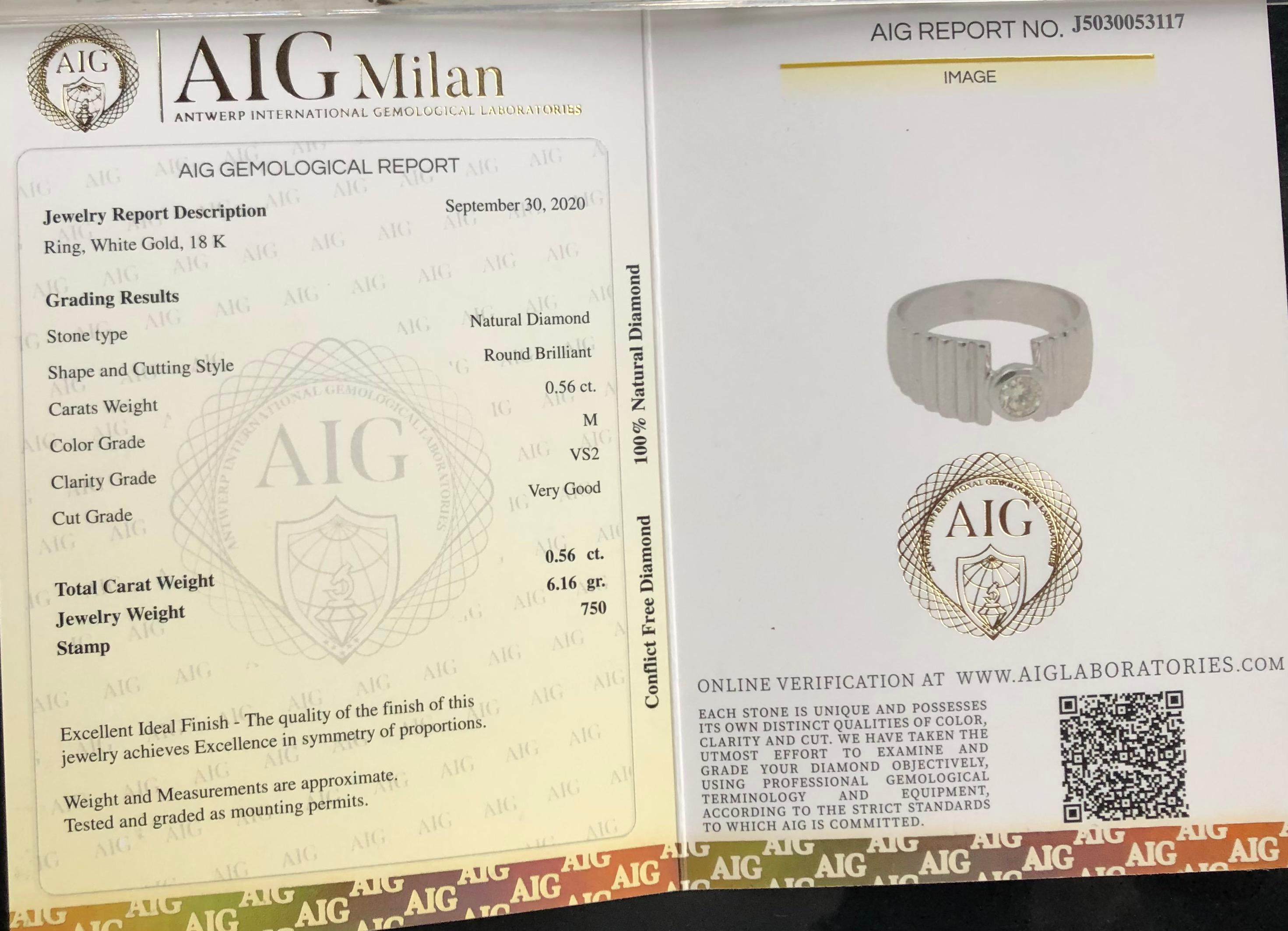 AIG Certified 0.56 Carat Diamond Engagement Ring and 18 Karat White Gold In Excellent Condition In Crema, Cremona