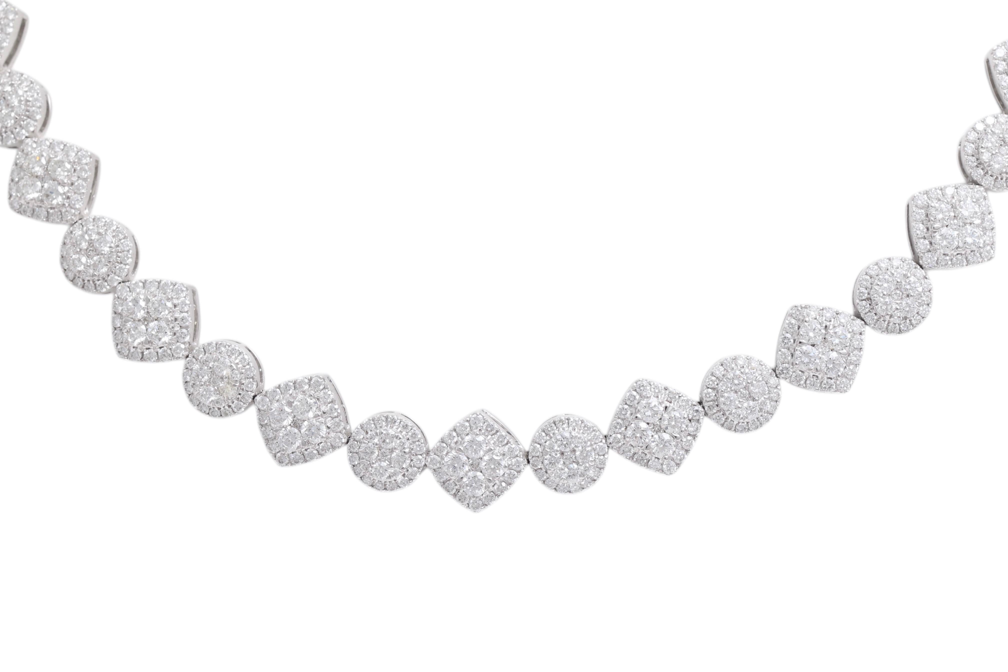 18kt White Gold 13.48ct Diamond Tennis Necklace For Sale 3