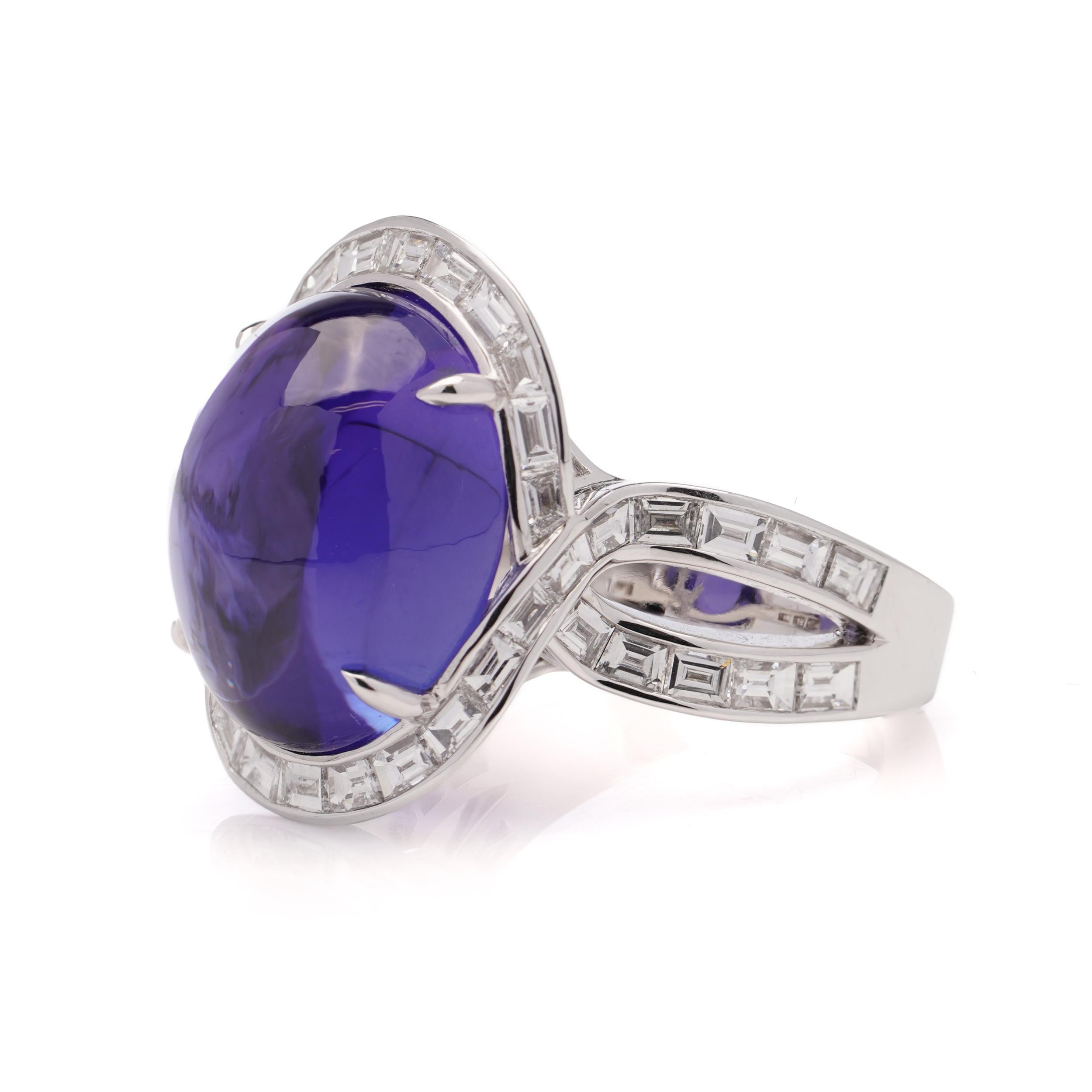 18kt white gold 16 cts  tanzanite cabochon ring with diamonds  For Sale 1