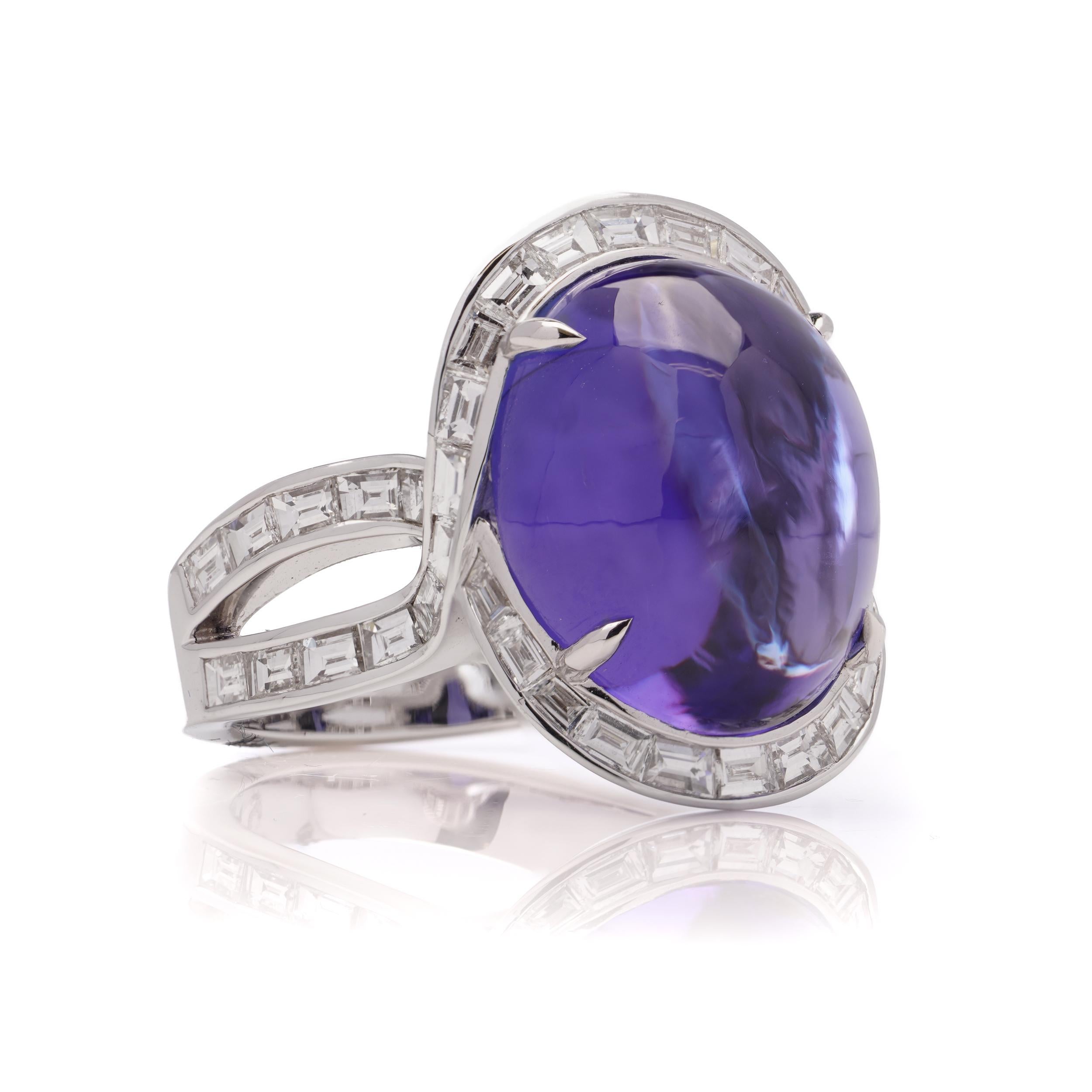18kt white gold 16 cts  tanzanite cabochon ring with diamonds  For Sale 2