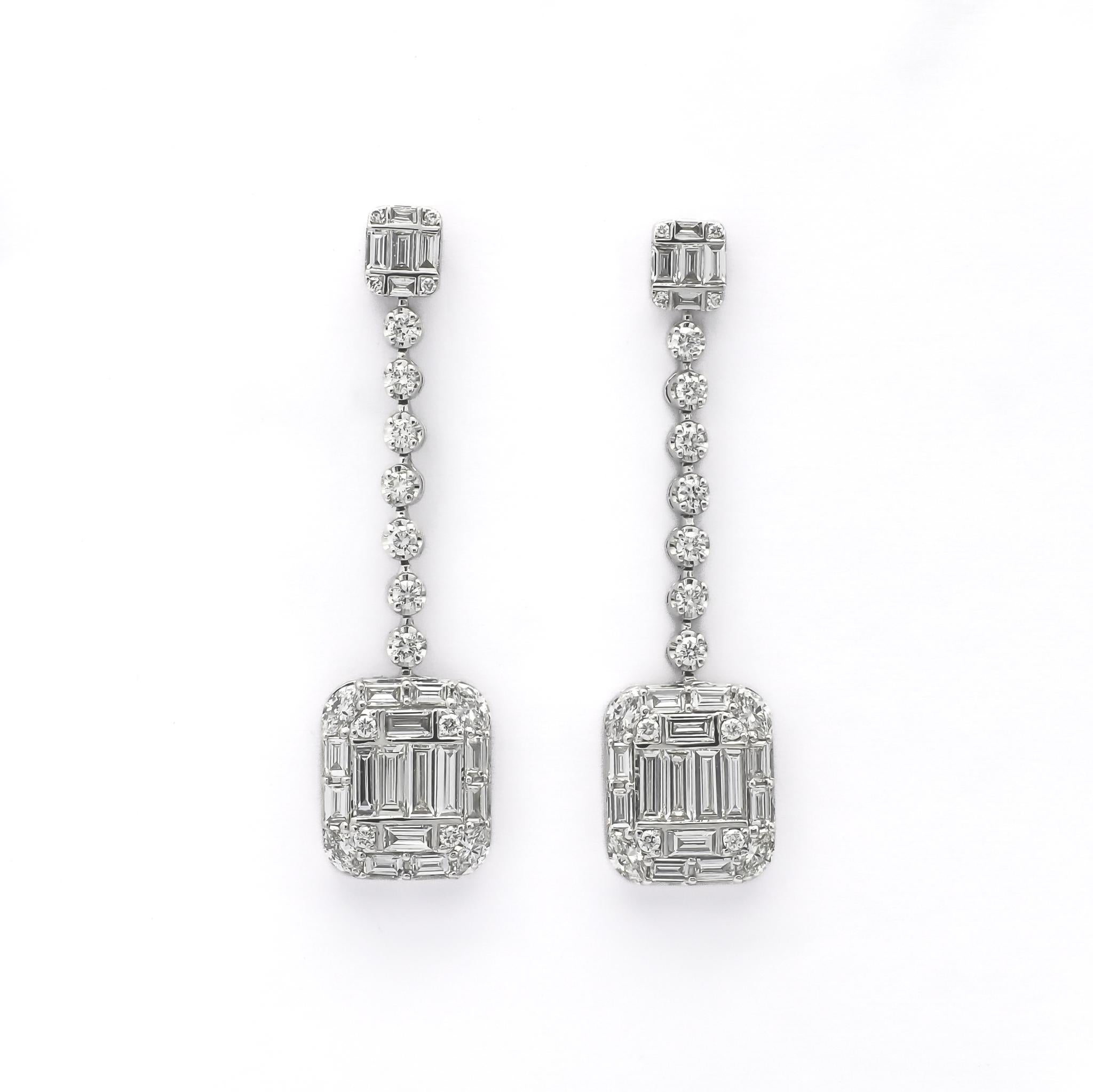 Art Deco Natural Diamond Earrings 2.07 cts 18 Karat White Gold Statement Earring For Sale