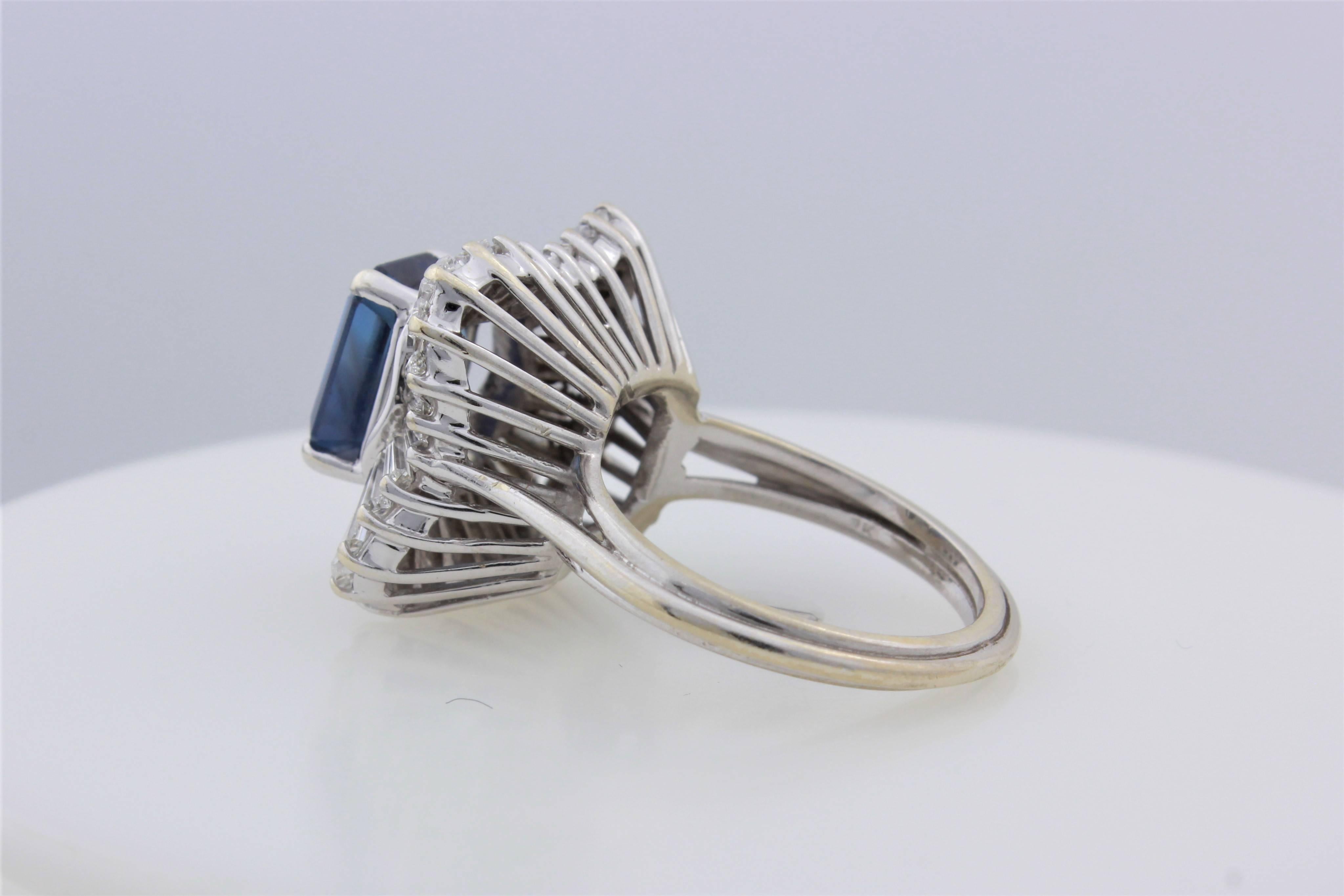 18kt White Gold 3 1/2 ct Sapphire and 4 ct Baguette Diamond Ballerina Style Ring In Good Condition For Sale In Walnut Creek, CA