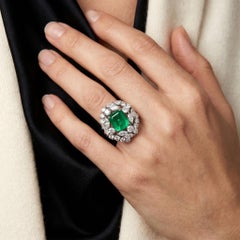 18KT White Gold 3.22ct Colombian Emerald Diamond Cluster Ring