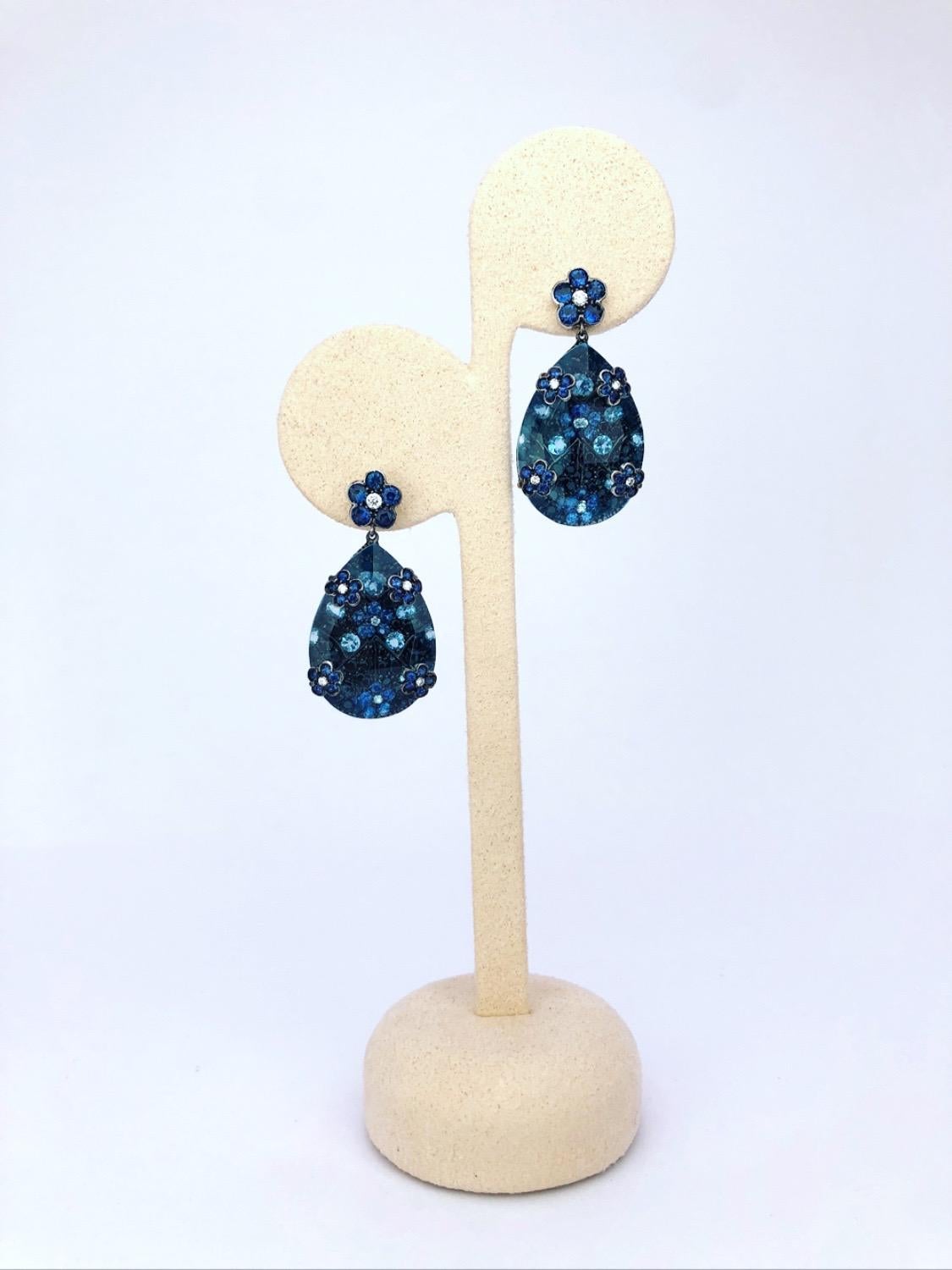Pear Cut 18 Karat Gold 32.80 Carat Oval Blue Topaz Earrings with Sapphires and Aquamarine For Sale