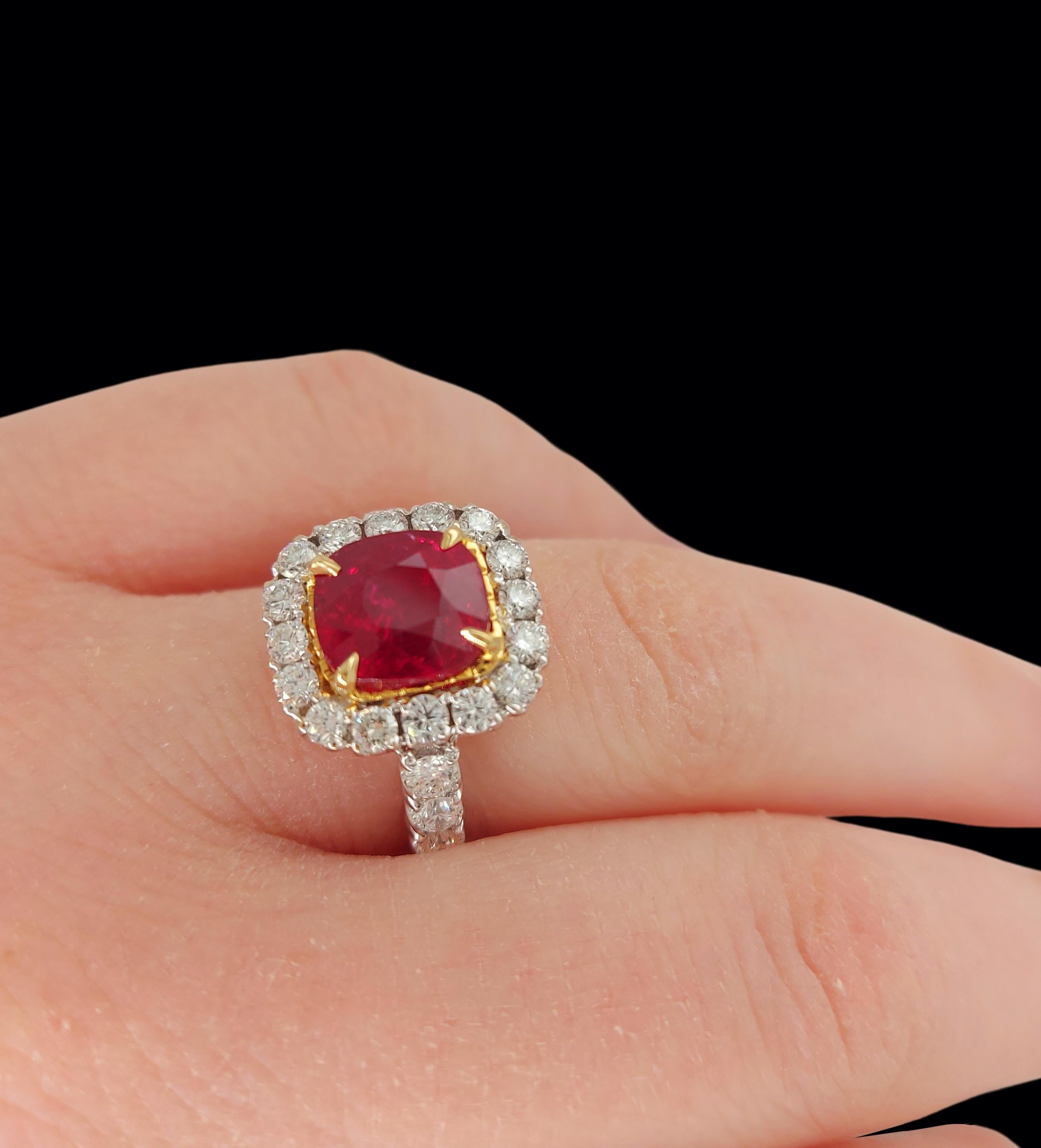 18kt White Gold 4 Ct No Heat Vivid Ruby Ring, 1.5 Ct Diamonds, CGL Certificate For Sale 8