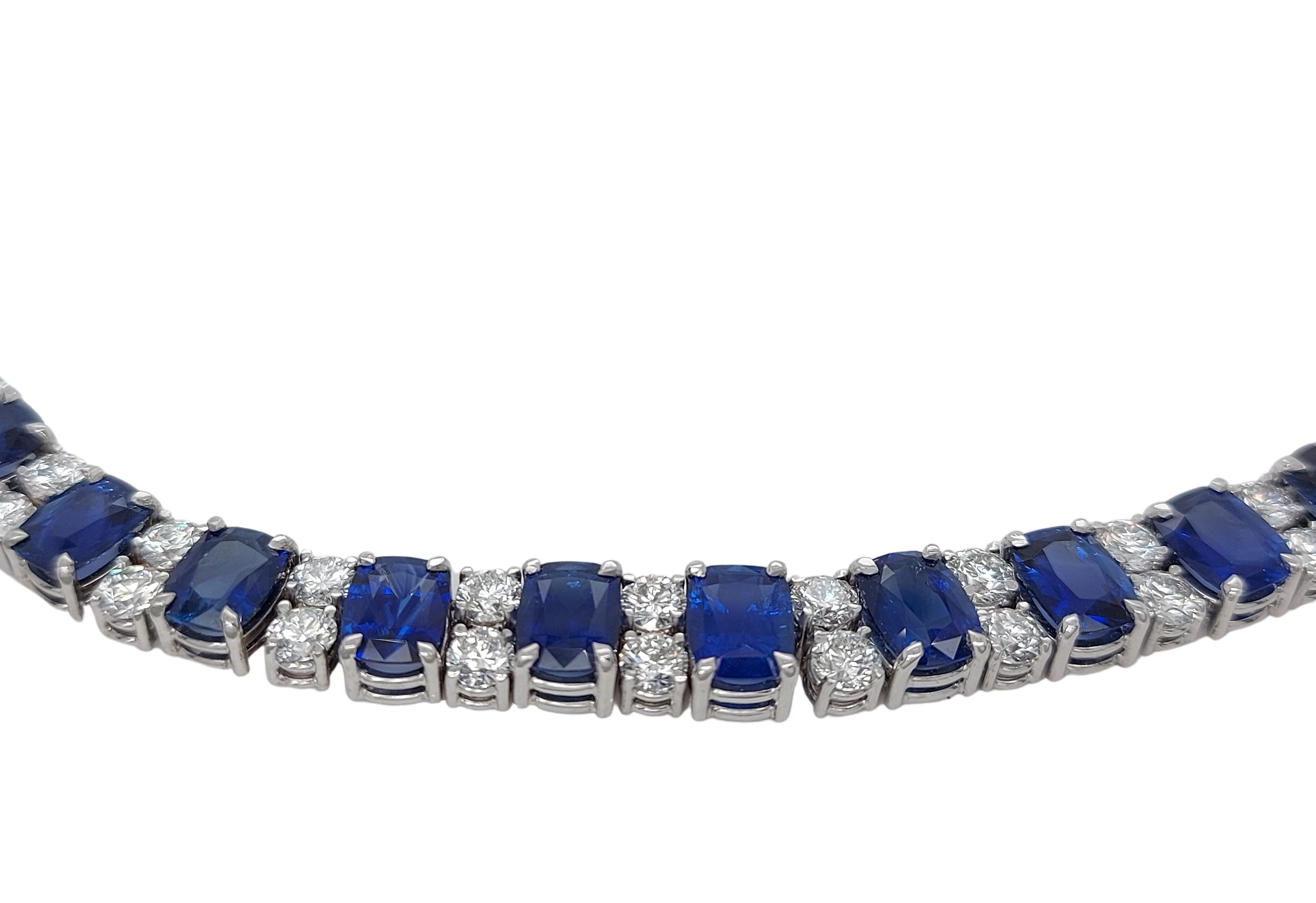  18kt White Gold 59.31ct Sapphire, 17.13ct Diamonds CGL Certified In New Condition For Sale In Antwerp, BE