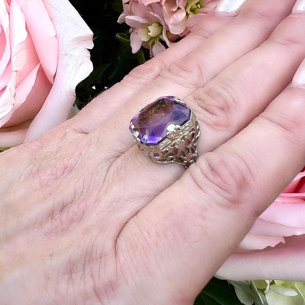 18kt White Gold 7.00ct Amethyst Ring circa 1926 In Excellent Condition In San Francisco, CA