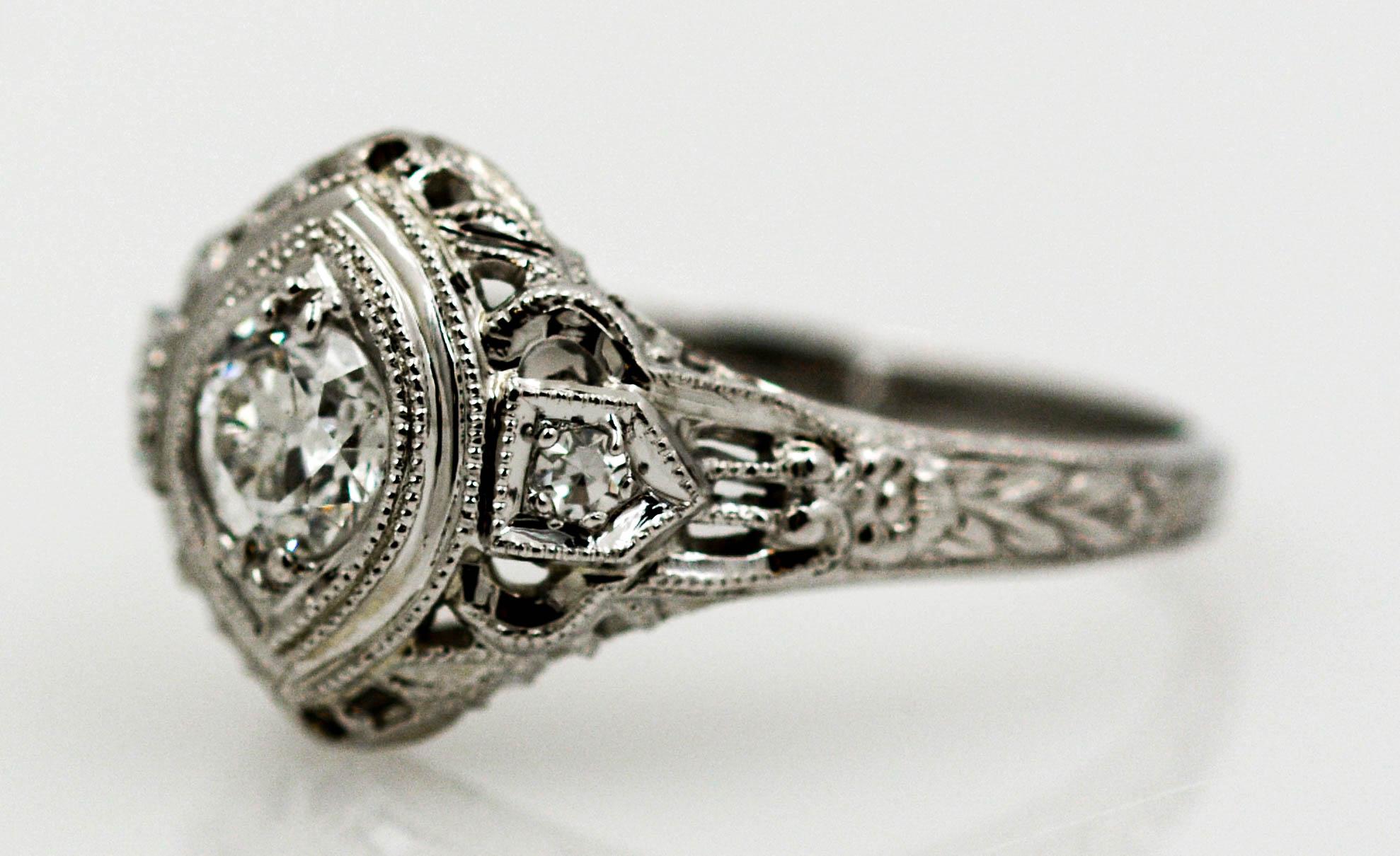 18 Karat White Gold and Diamond Art Deco Style Filigree Ring 1