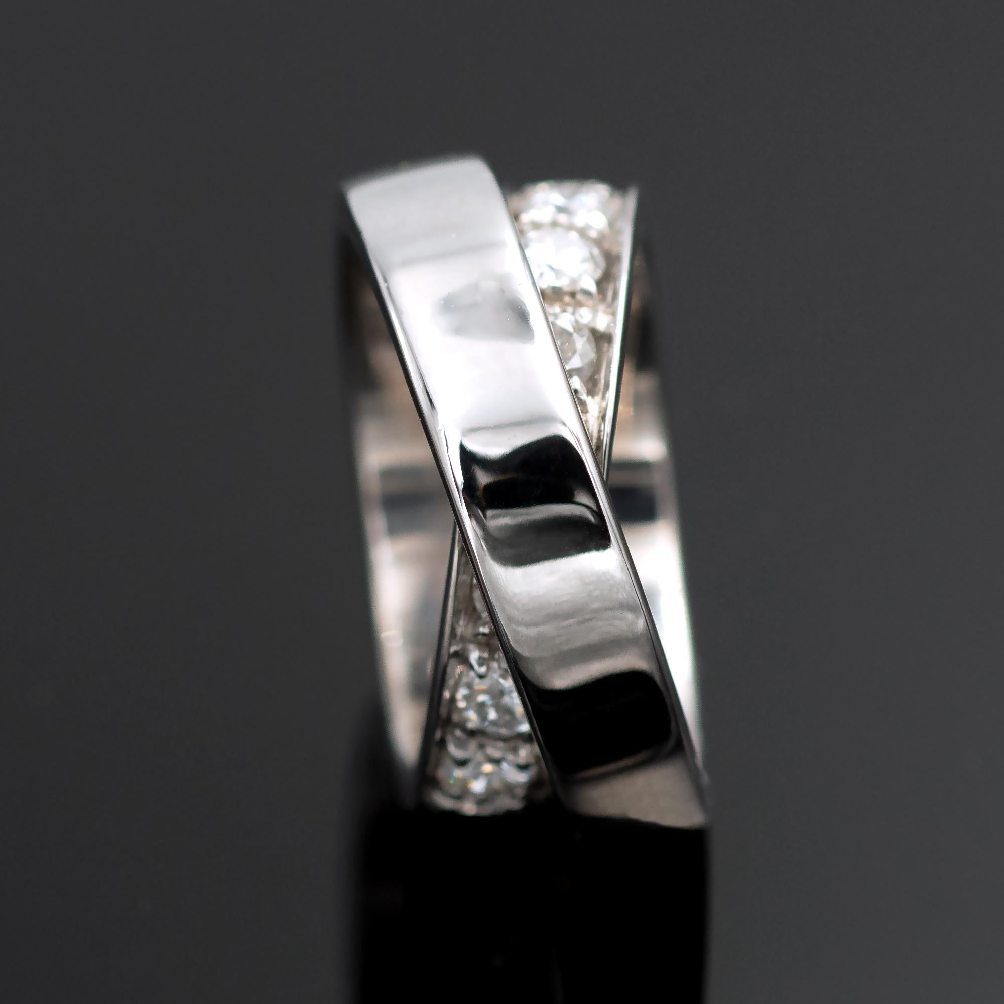 Contemporary 18-Karat White Gold and Diamond Double Band Ring