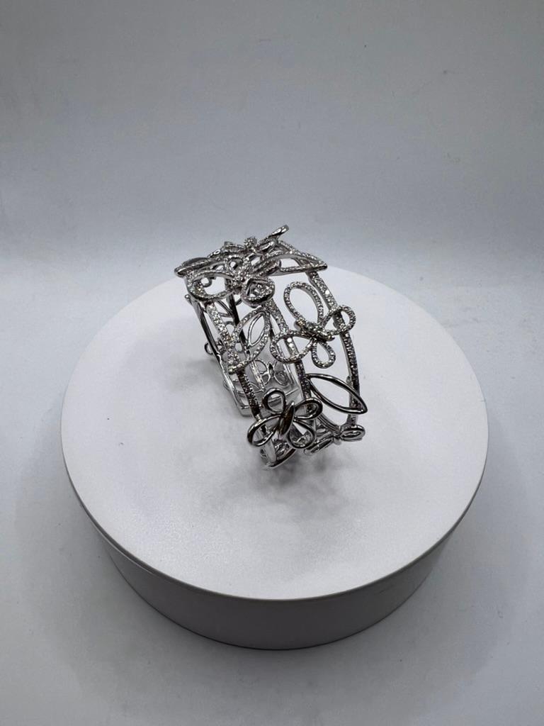 18kt Weißgold und Pavé-Diamanten Schmetterlings-Armband (Rundschliff)
