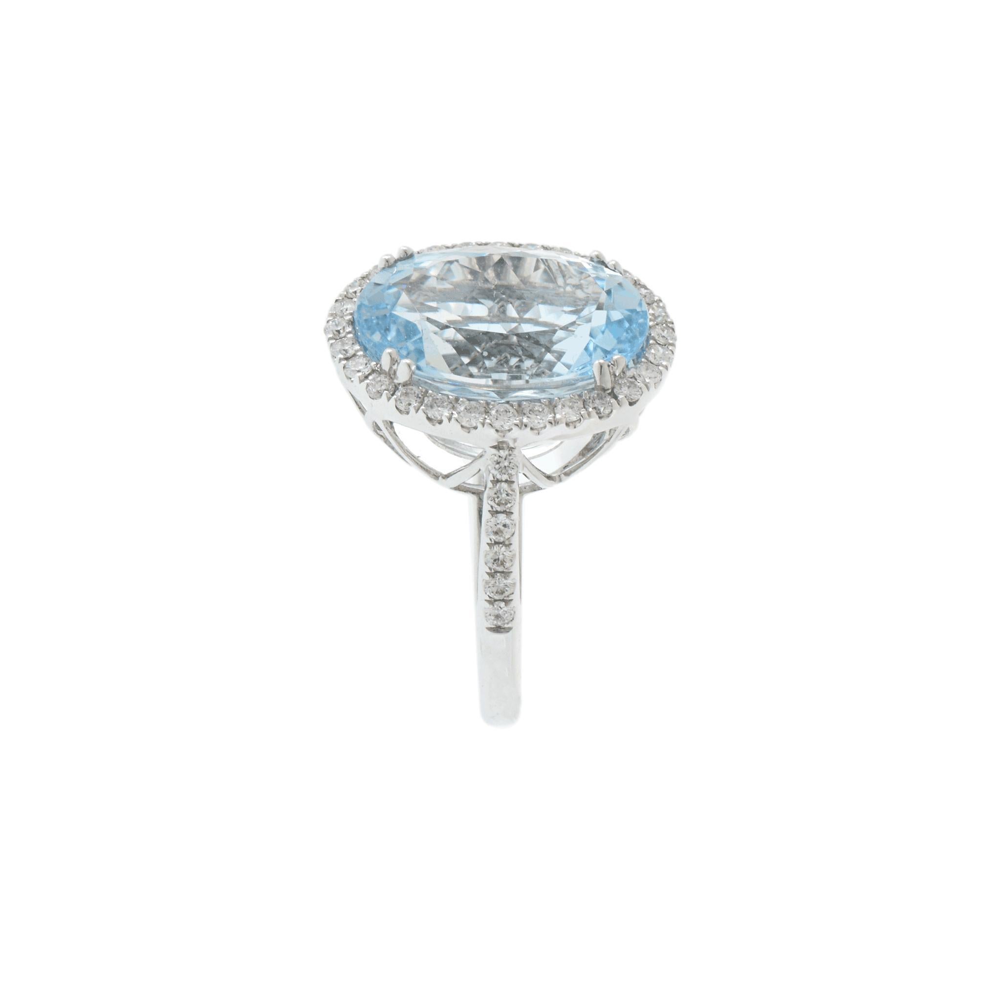 De las mujeres Anillo de Cóctel de Aguamarina y Diamantes de Oro Blanco de 18 KT en venta