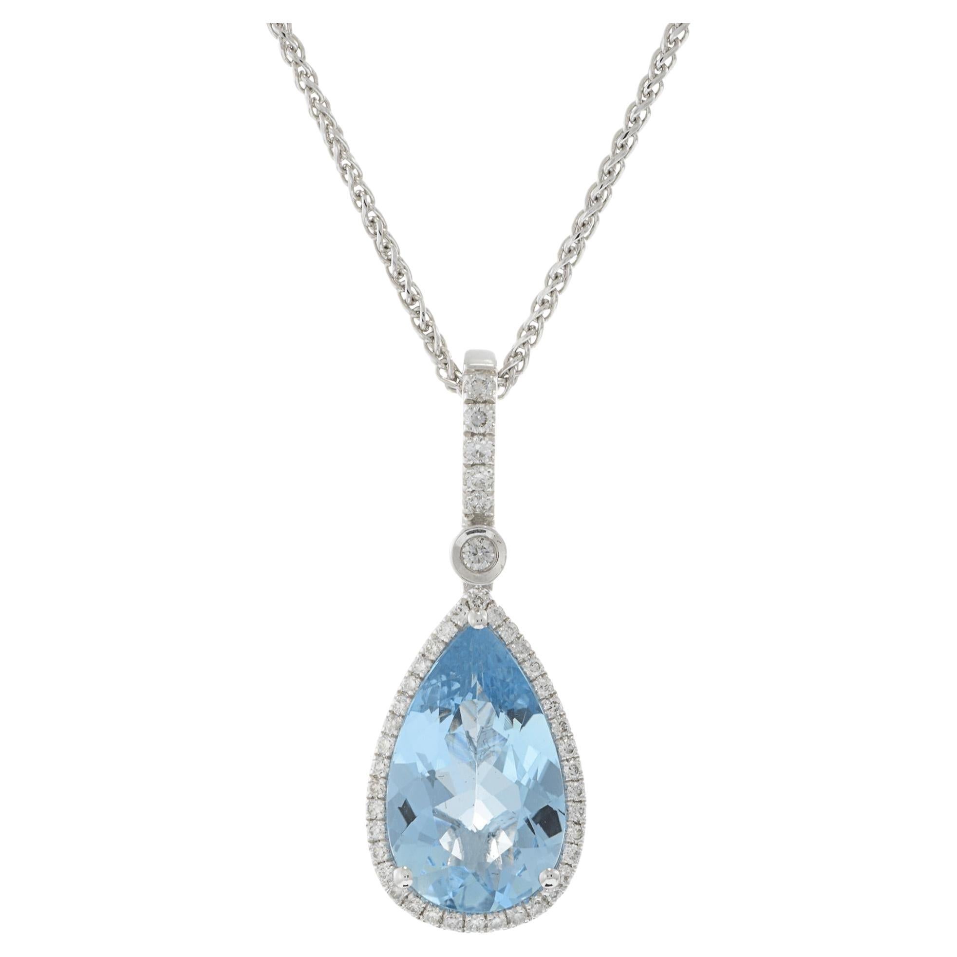 Collier à pendentif goutte en or blanc 18KT aigue-marine et diamant