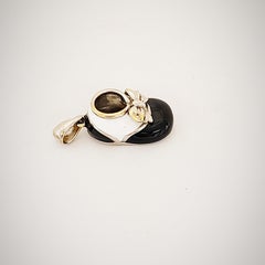 18 Karat White Gold Baby Shoe Charm with Black and White Enamel