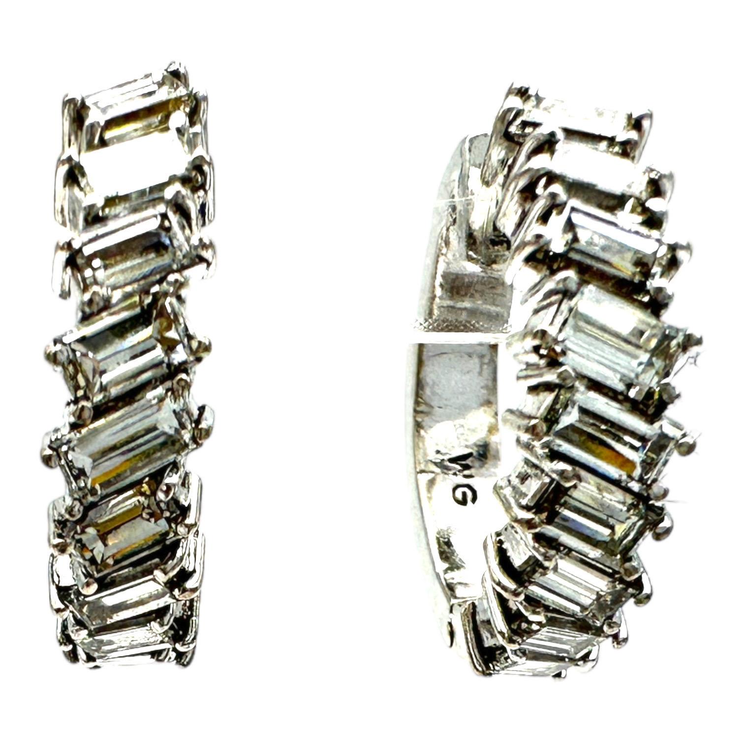 18kt White Gold Baguette Diamond Hoop Earrings 2.75 Carats VS In Excellent Condition For Sale In Laguna Hills, CA