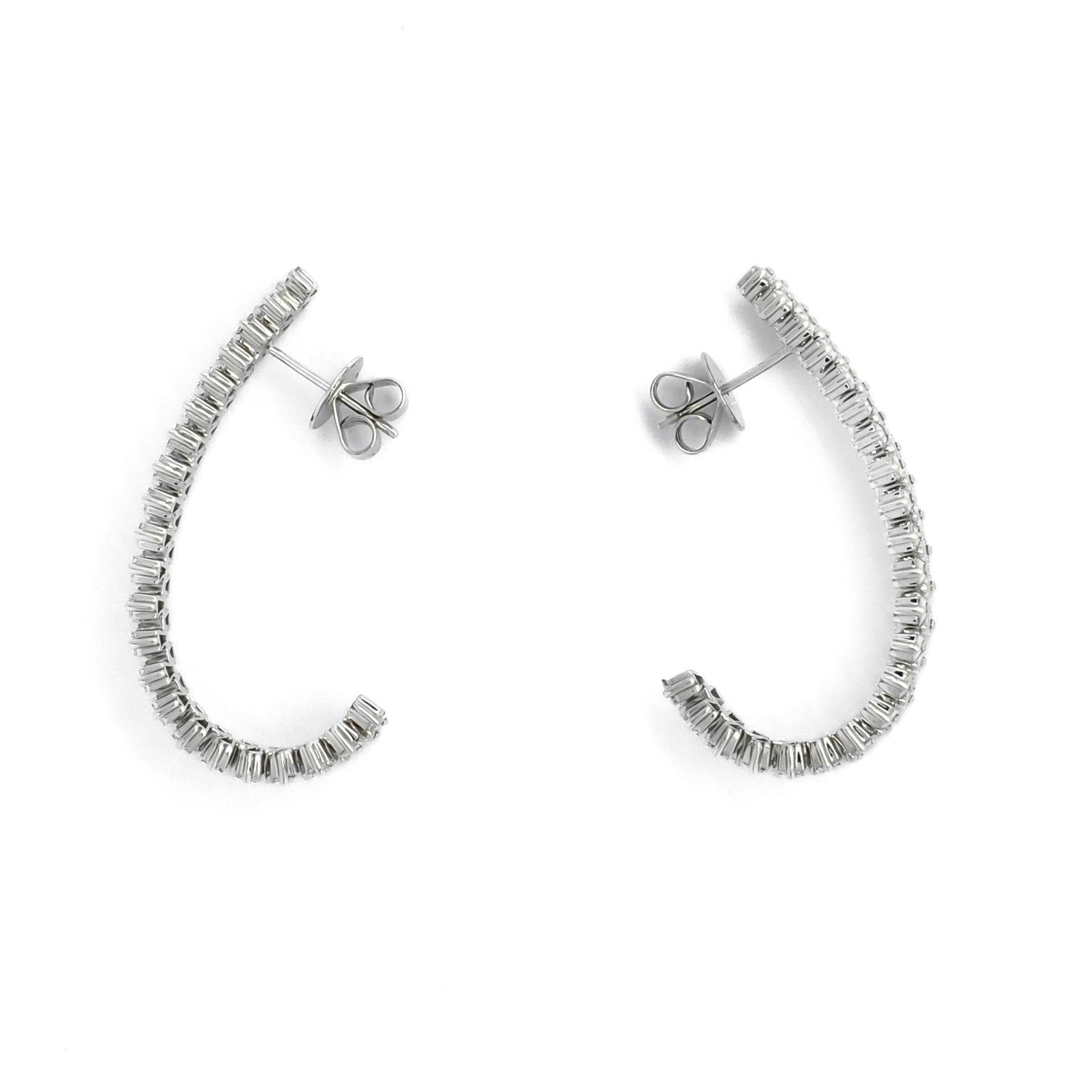 Baguette Cut Natural Diamond Earrings 4.12 ct 18KT White Gold Half Hoop Earrings E087242 For Sale