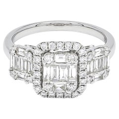 Bague de fiançailles en or blanc 18 carats avec diamants ronds baguettes et halo de 3 grappes 