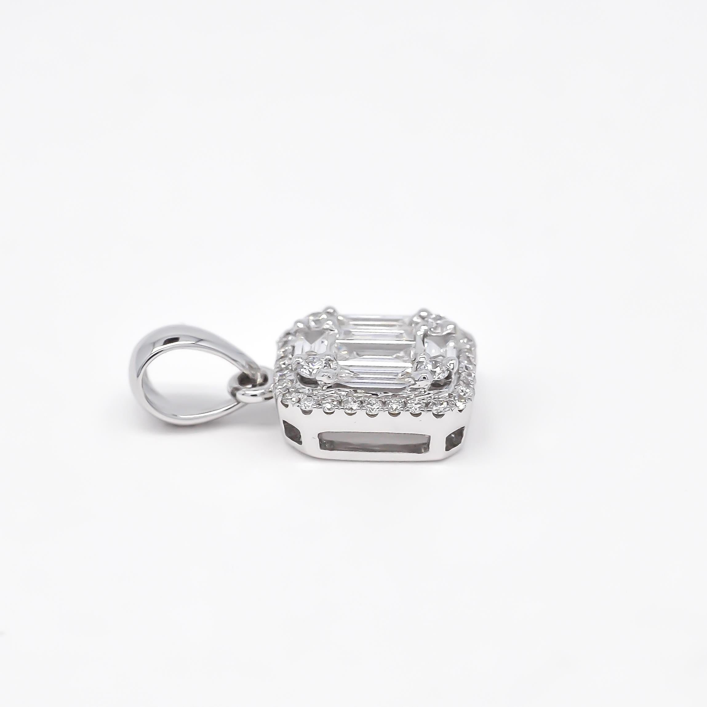 Chaîne collier pendentif en or blanc 18 carats avec diamants naturels de 0,43 carat Pour femmes en vente