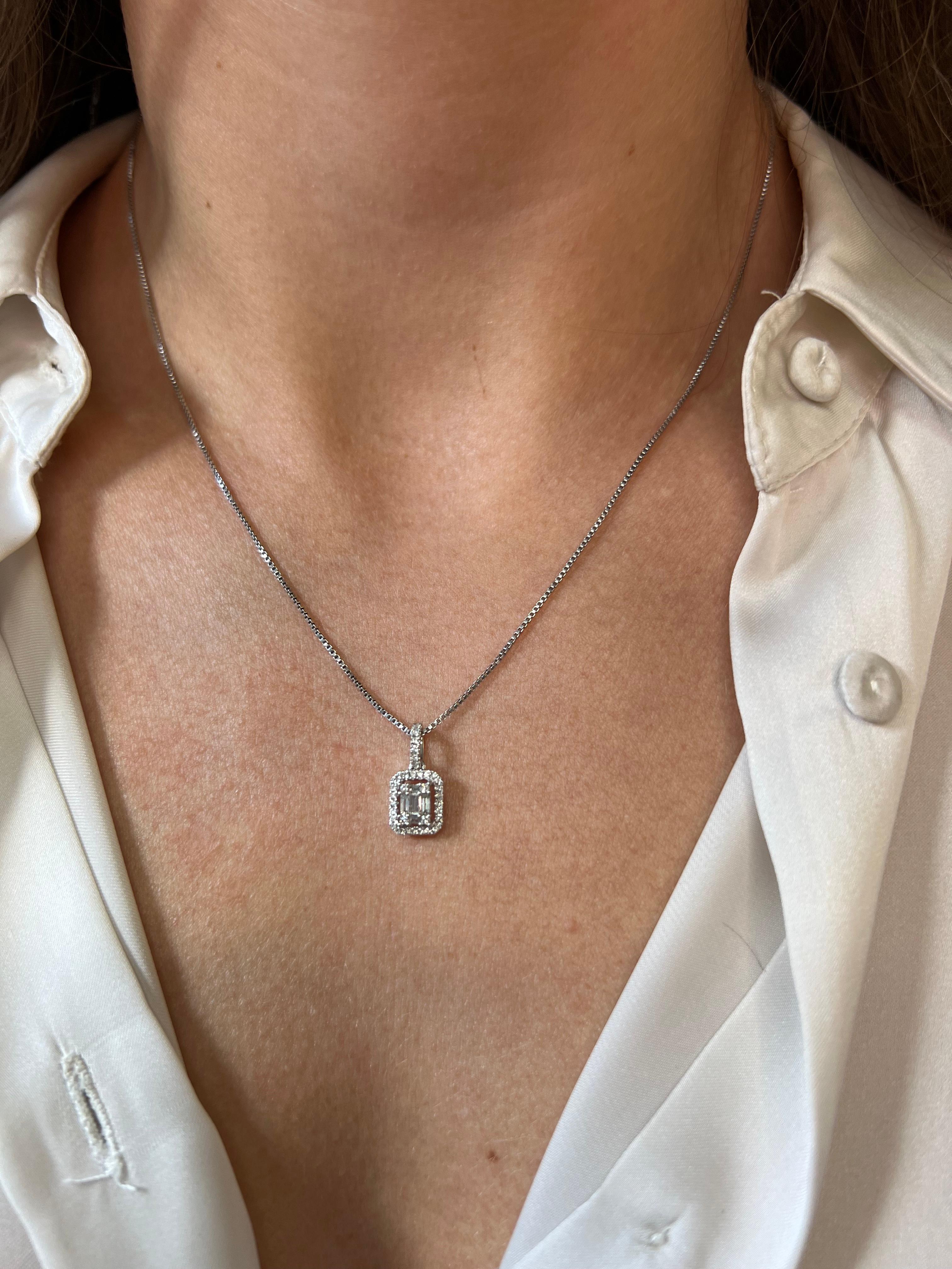 Natural Diamonds Pendant 0.30 18KT White Gold Statement Pendant For Sale 1
