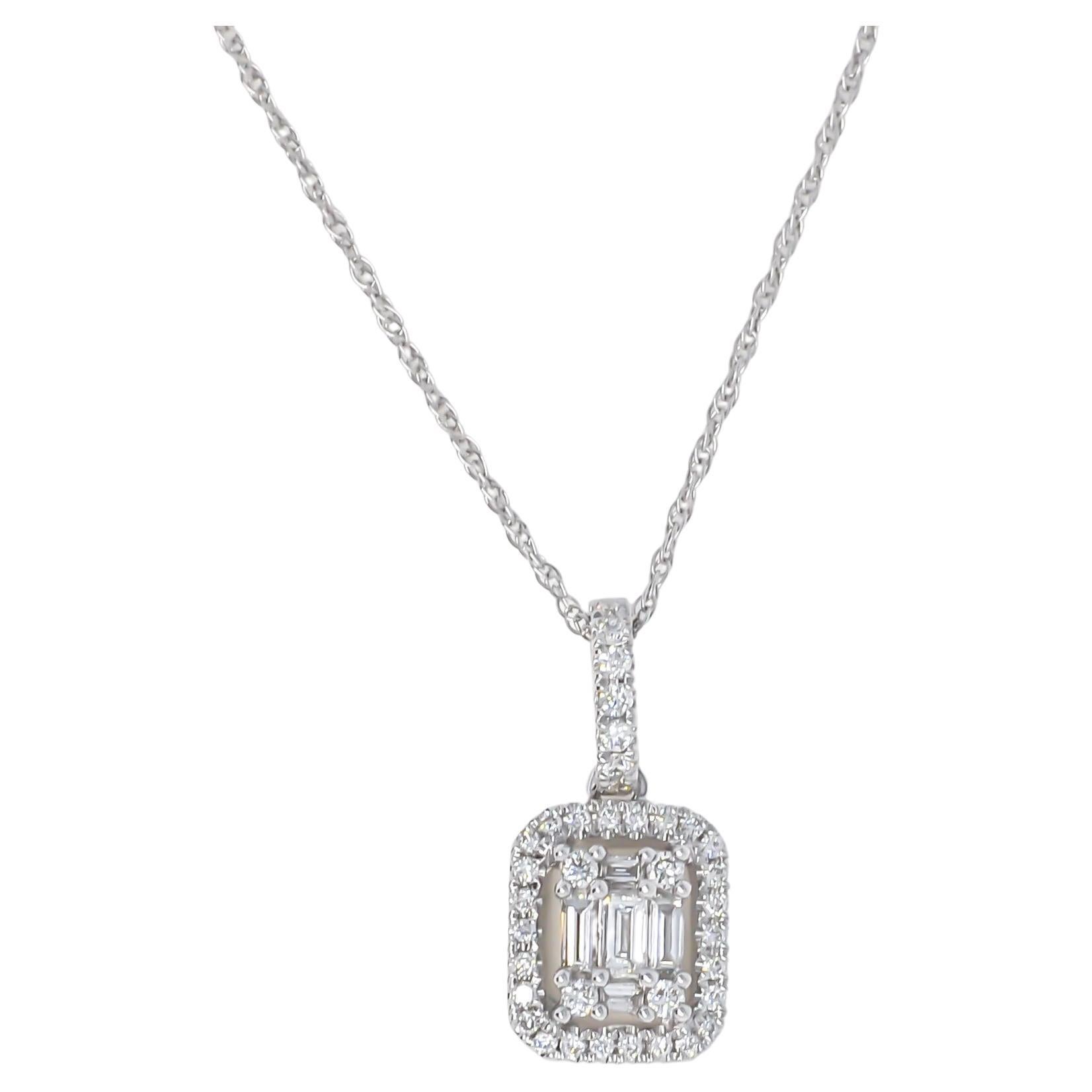 Natural Diamonds Pendant 0.28 18KT White Gold Statement Pendant For Sale