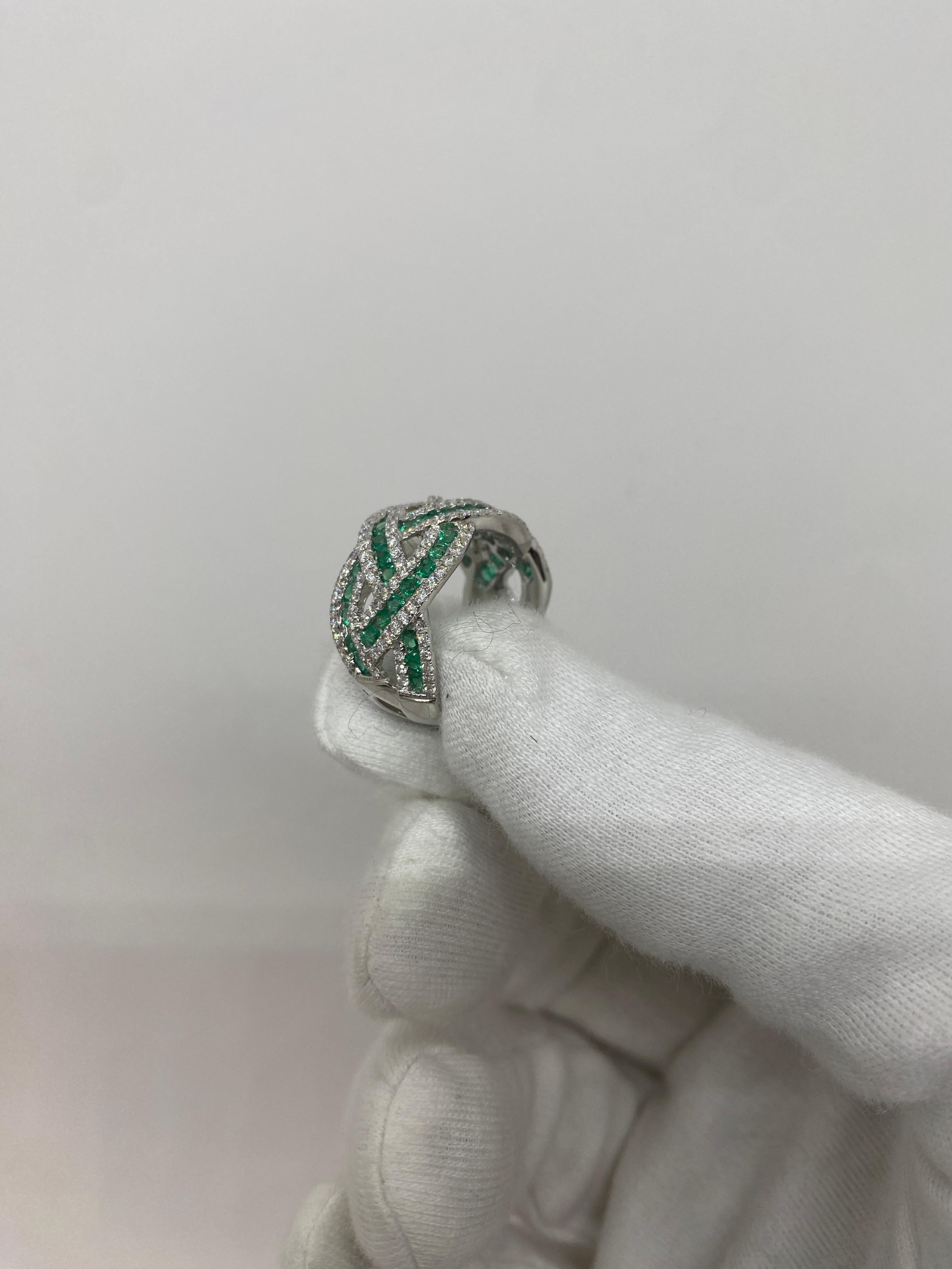 18Kt White Gold Band Ring White Diamonds 1.08 ct Emeralds 1.85 ct For Sale 1