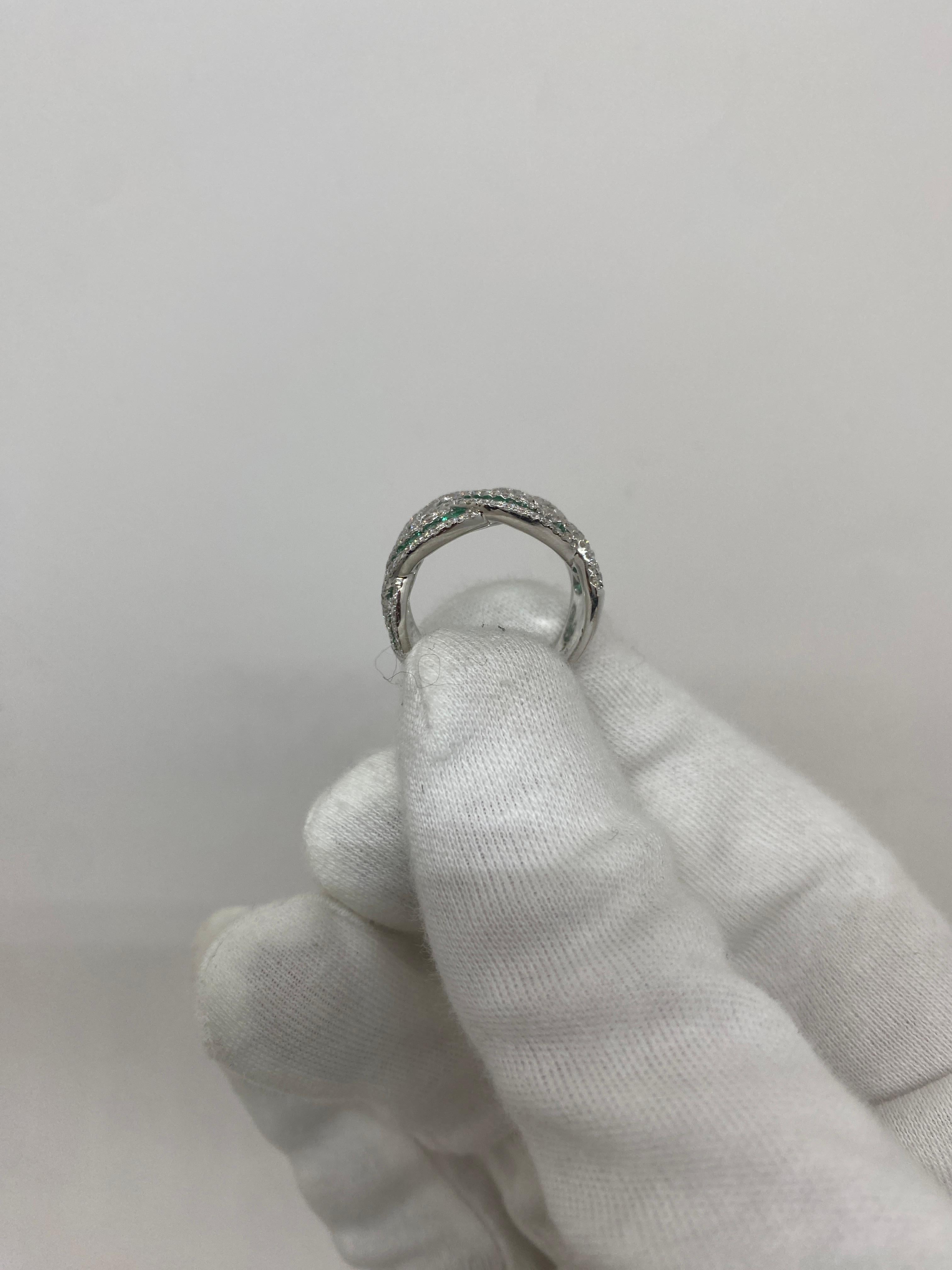 18Kt White Gold Band Ring White Diamonds 1.08 ct Emeralds 1.85 ct For Sale 2
