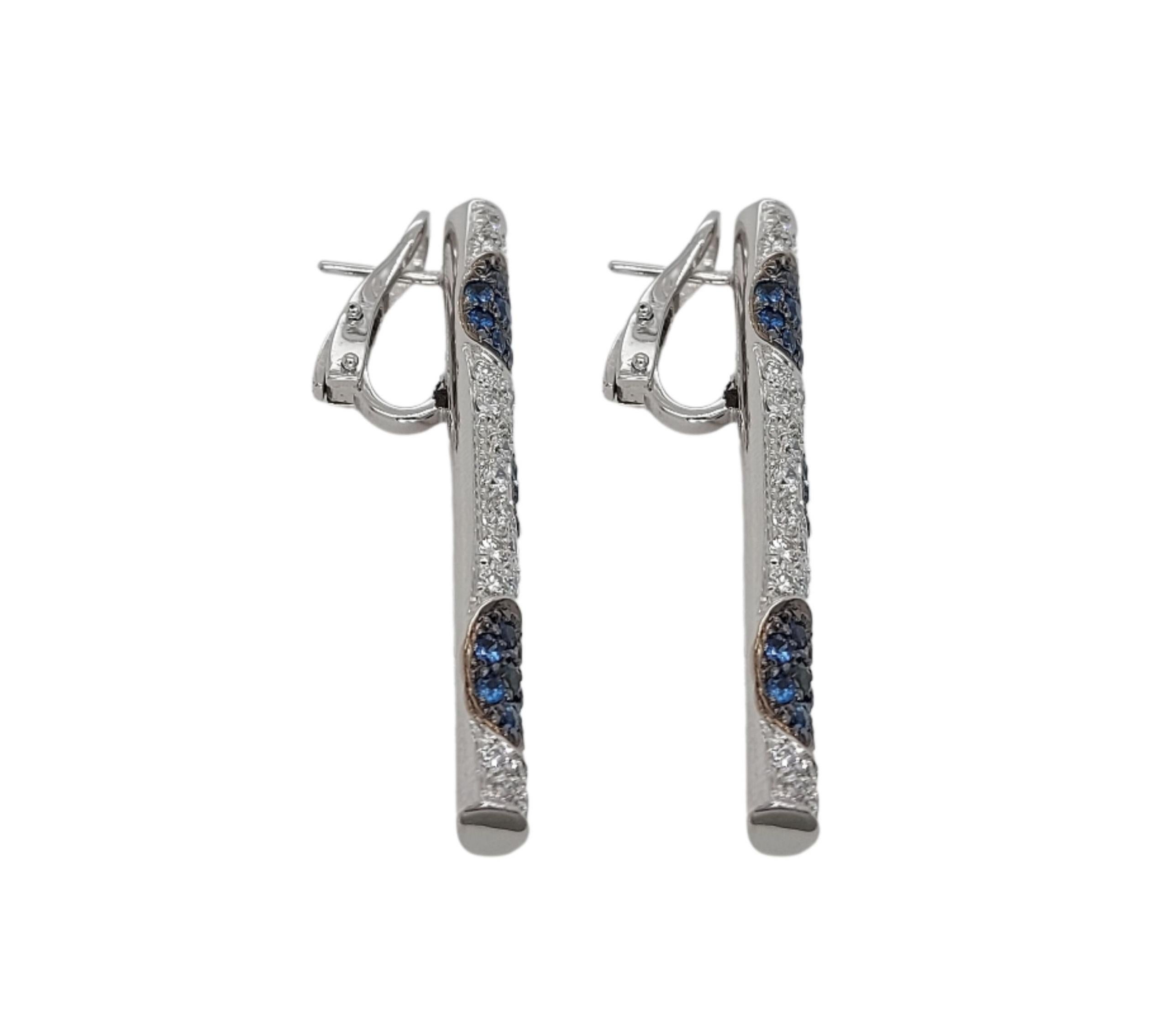 Women's or Men's 18kt White Gold Bar Earrings with 2.04ct White and 2ct sapphires For Sale