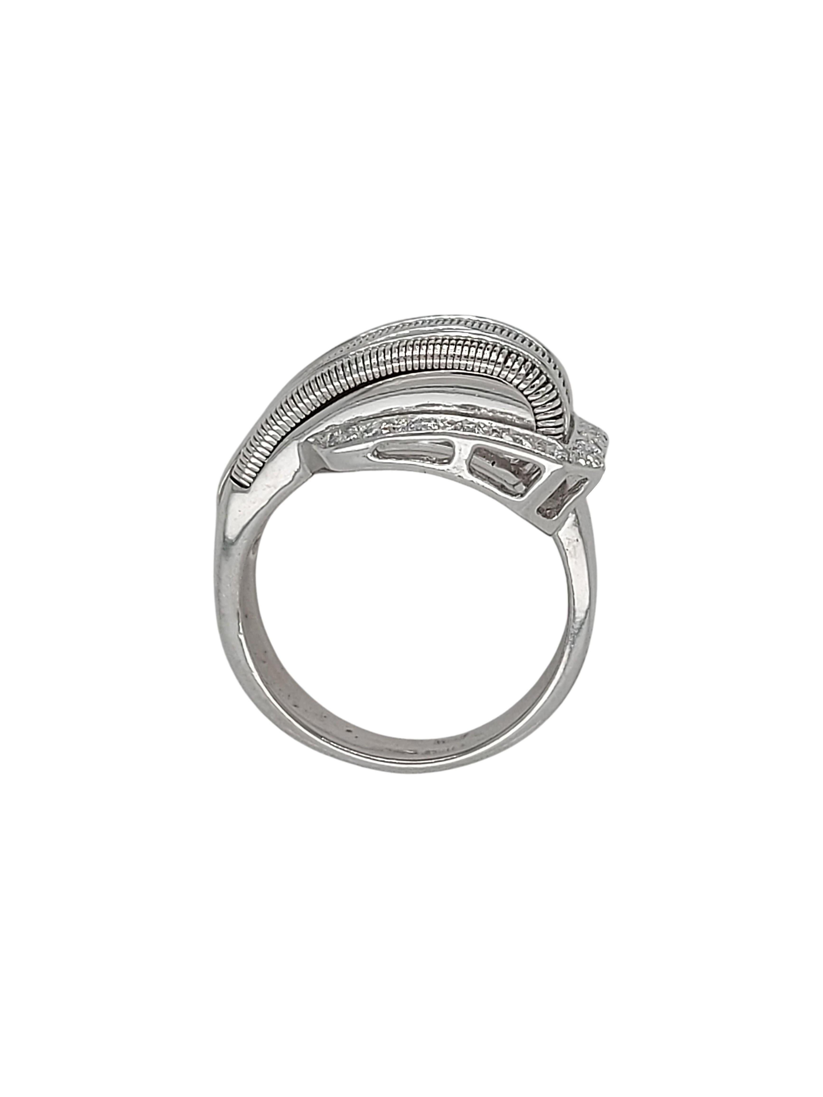 18kt White Gold Belt Style Ring with 0.72ct Brilliant Cut Diamonds For Sale 7