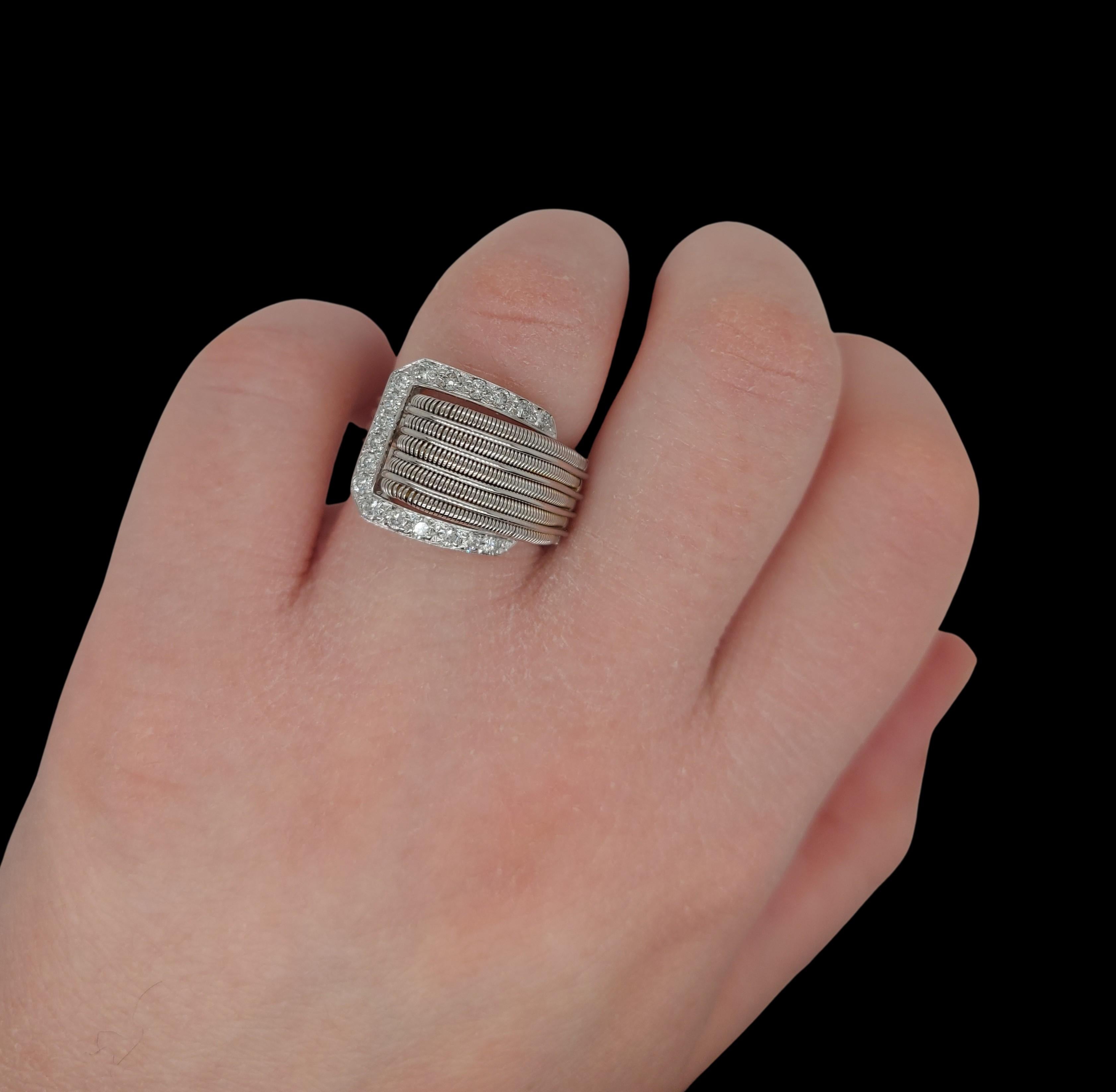 Bague de style ceinture en or blanc 18 carats avec diamants taille brillant 0,72 carat en vente 11