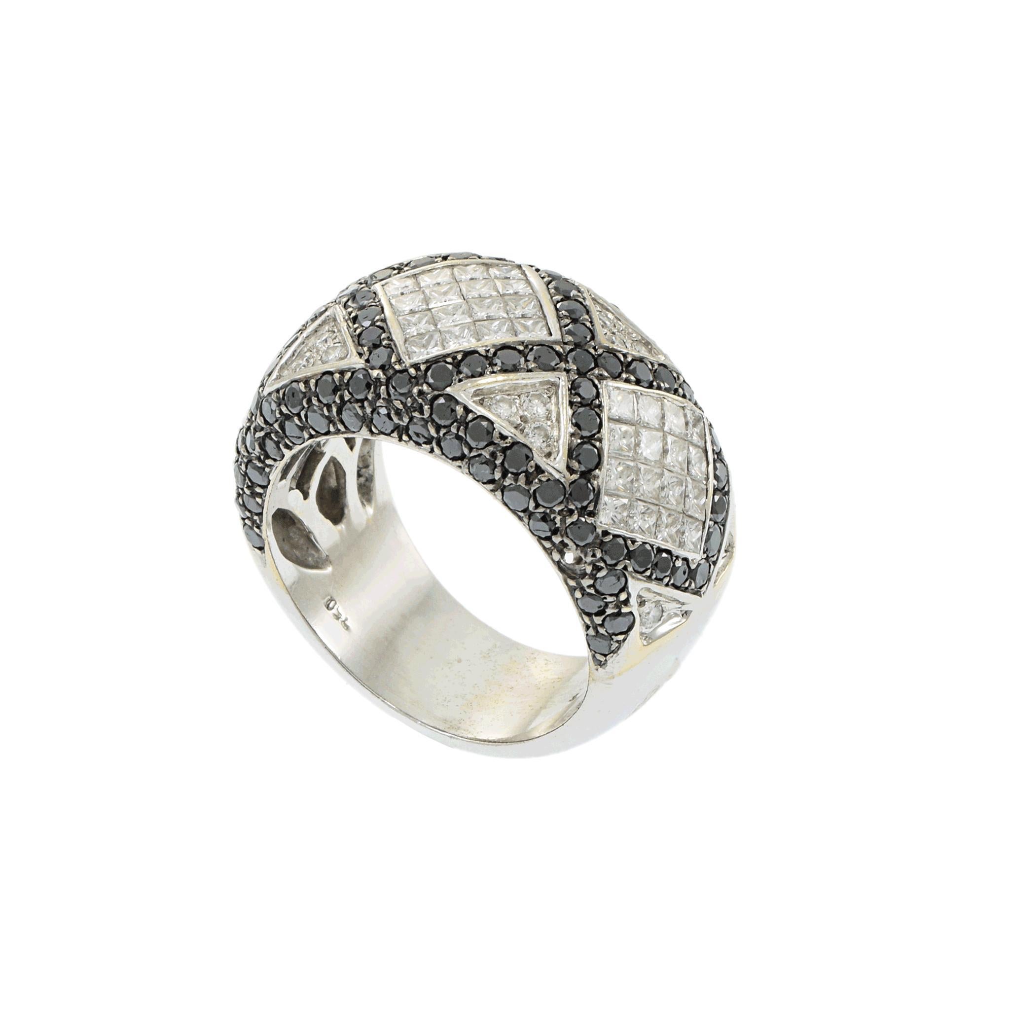 Taglio rotondo Fascia con diamanti bianchi e neri in oro bianco 18KT in vendita