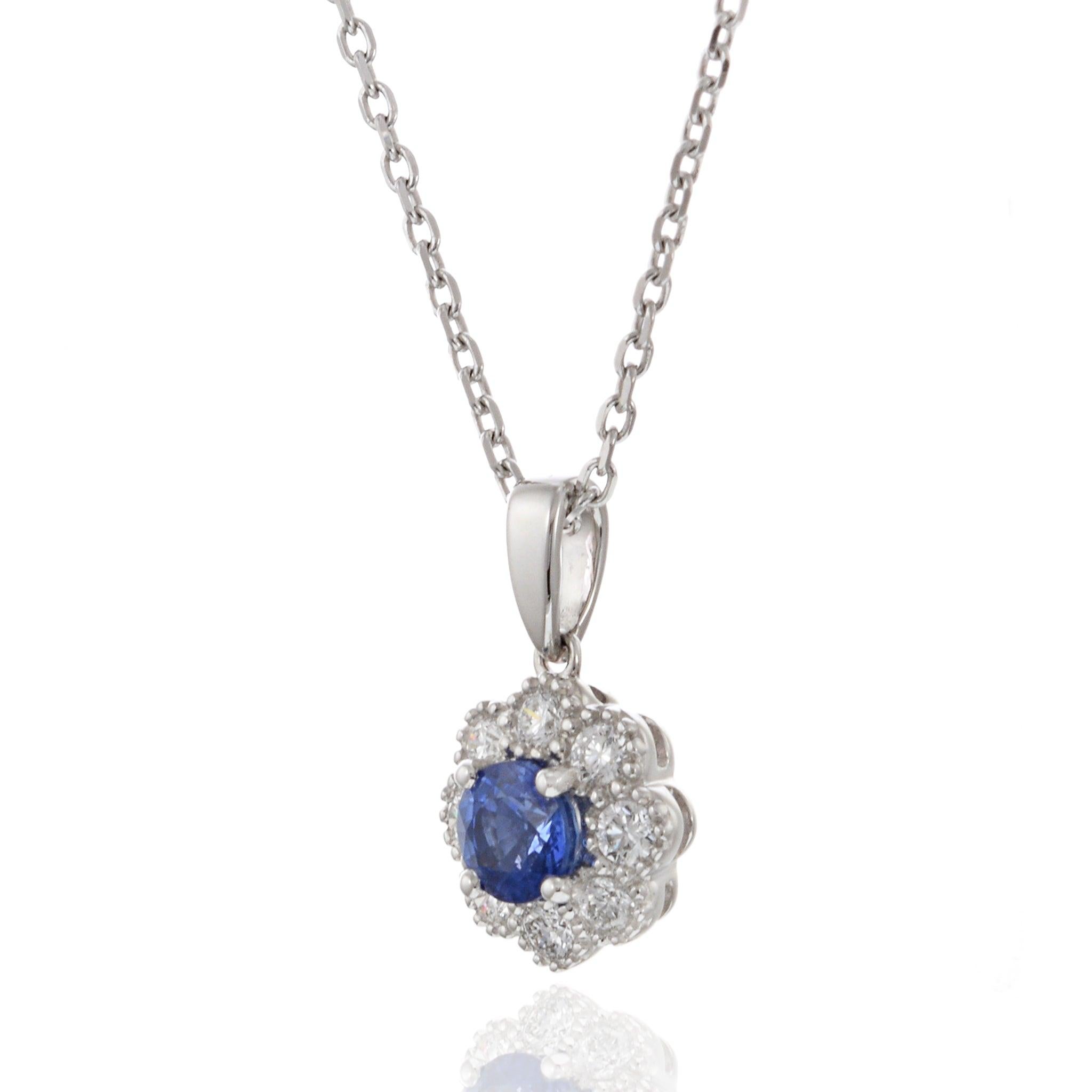 Round Cut 18KT White Gold Blue Sapphire and Diamond Pendant Necklace For Sale