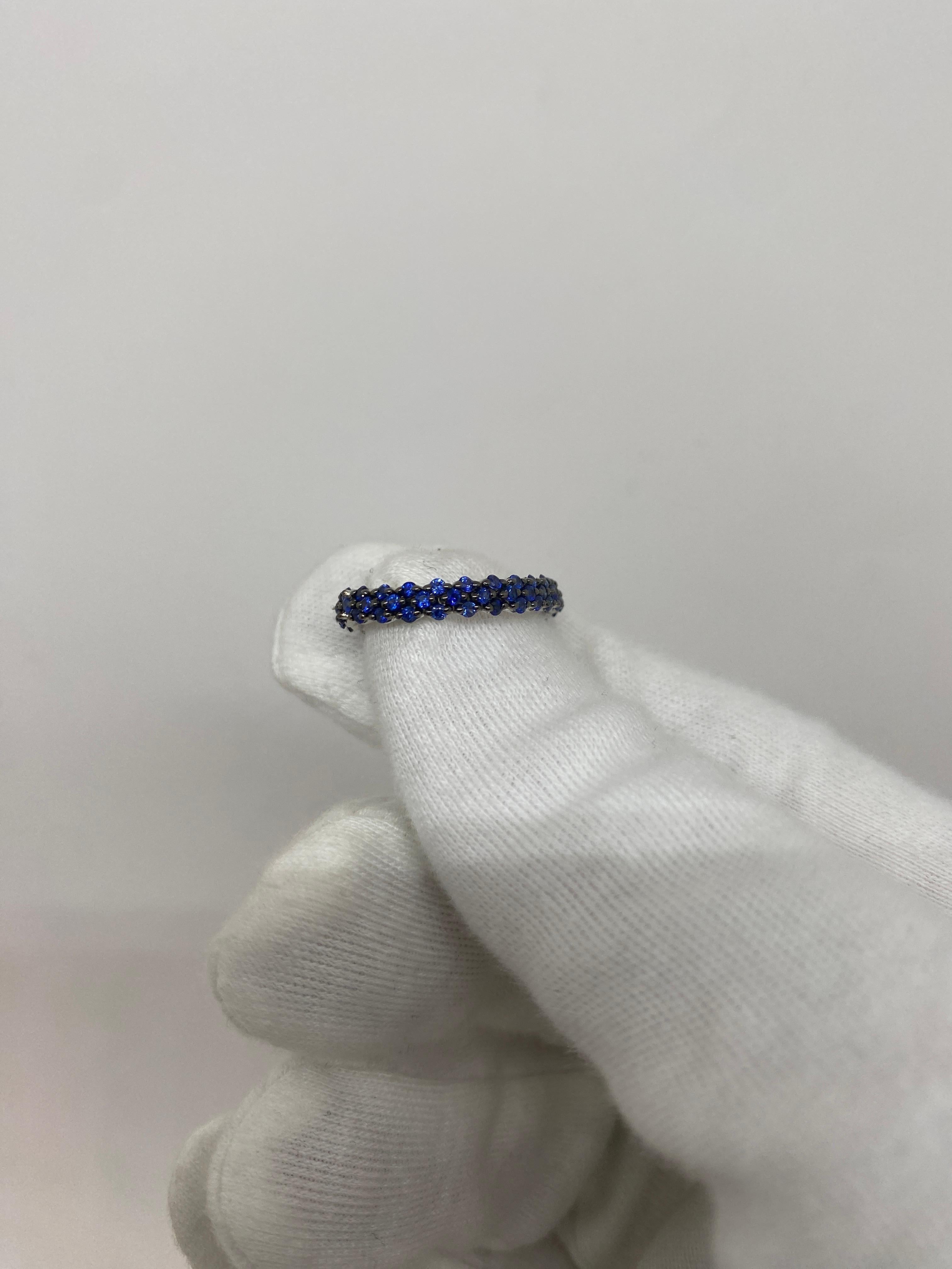 Women's 18Kt White Gold Riviere Ring Blue Sapphires 1.29 ct For Sale