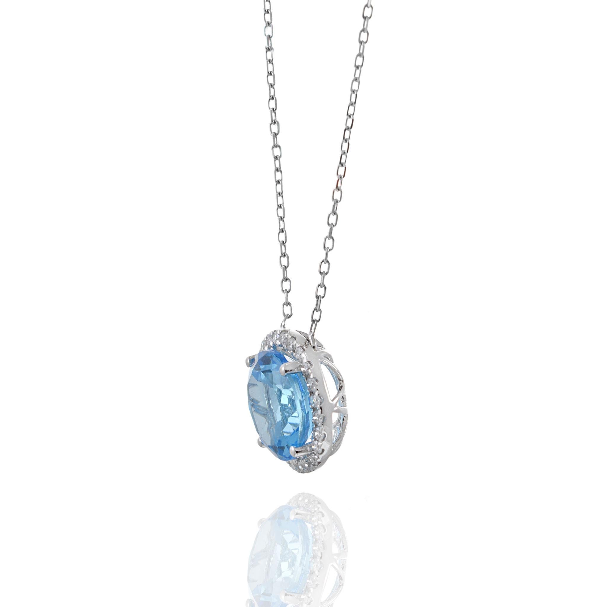 18KT White Gold Blue Topaz And Diamond Necklace In New Condition For Sale In New York, NY